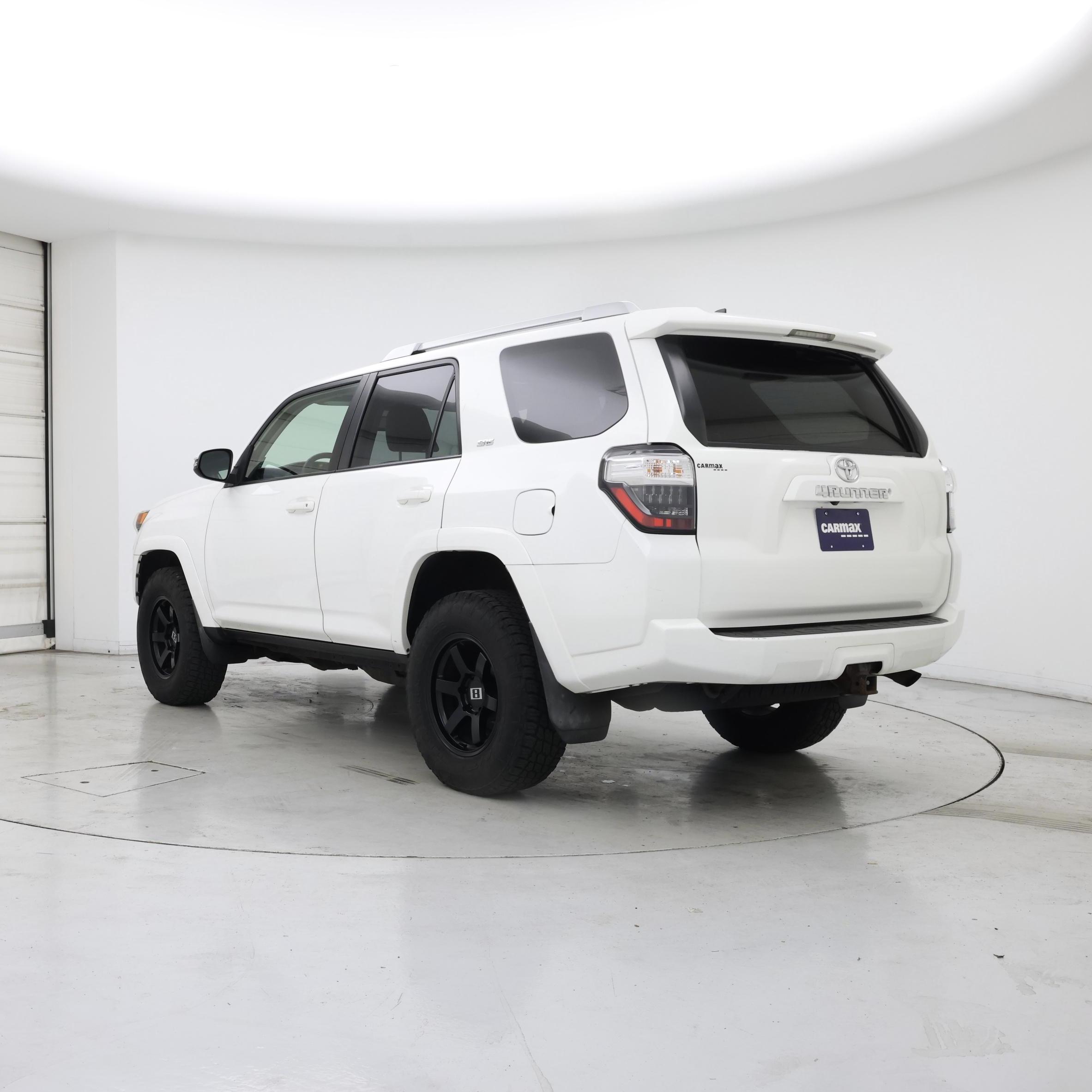 Thumbnail: 2016 Toyota 4Runner - 2