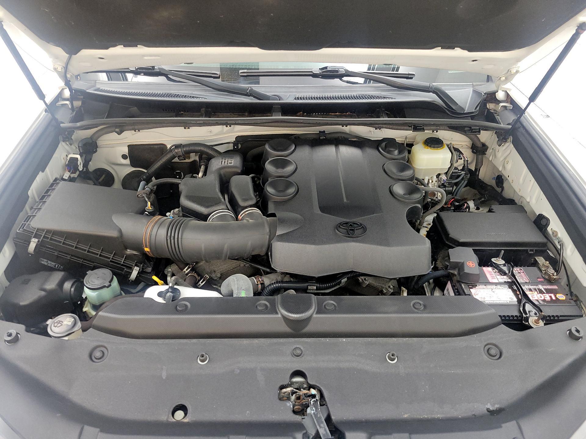 Thumbnail: 2016 Toyota 4Runner - 20