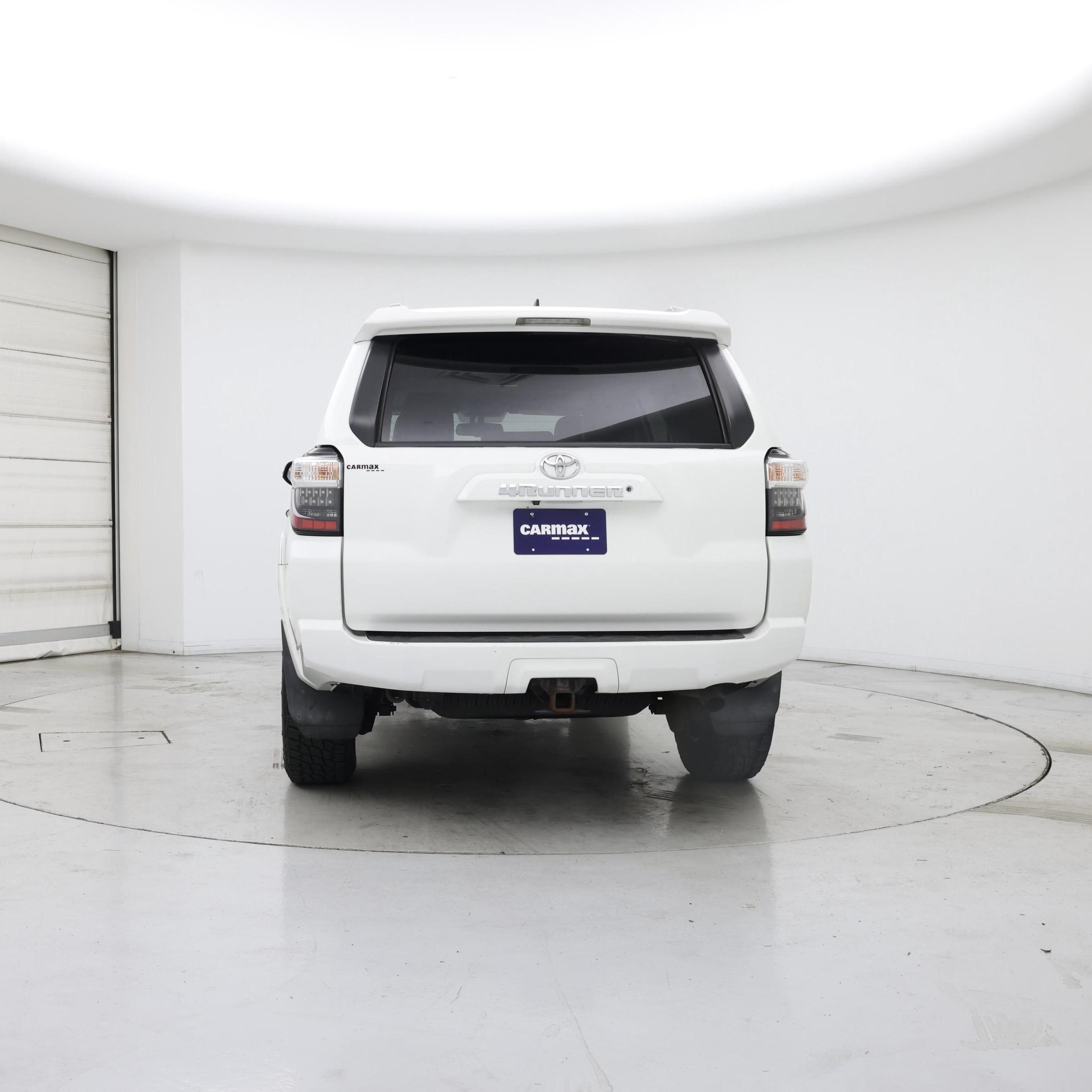 Thumbnail: 2016 Toyota 4Runner - 6