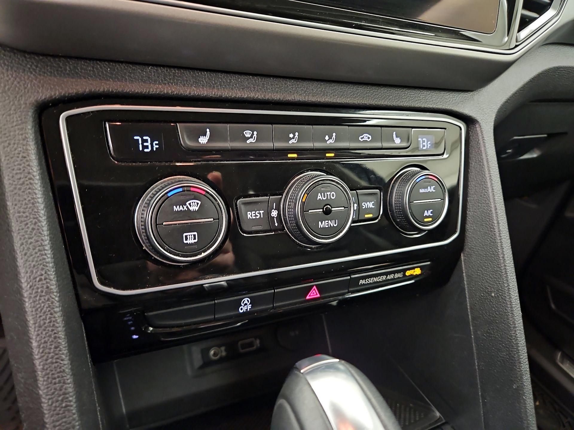 Thumbnail: 2018 Volkswagen Atlas - 16