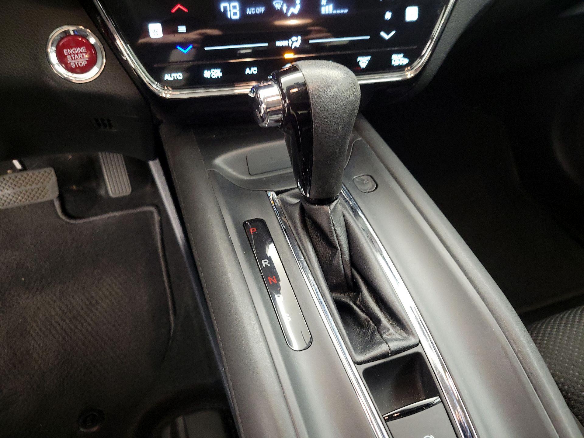 Thumbnail: 2017 Honda HR-V - 17