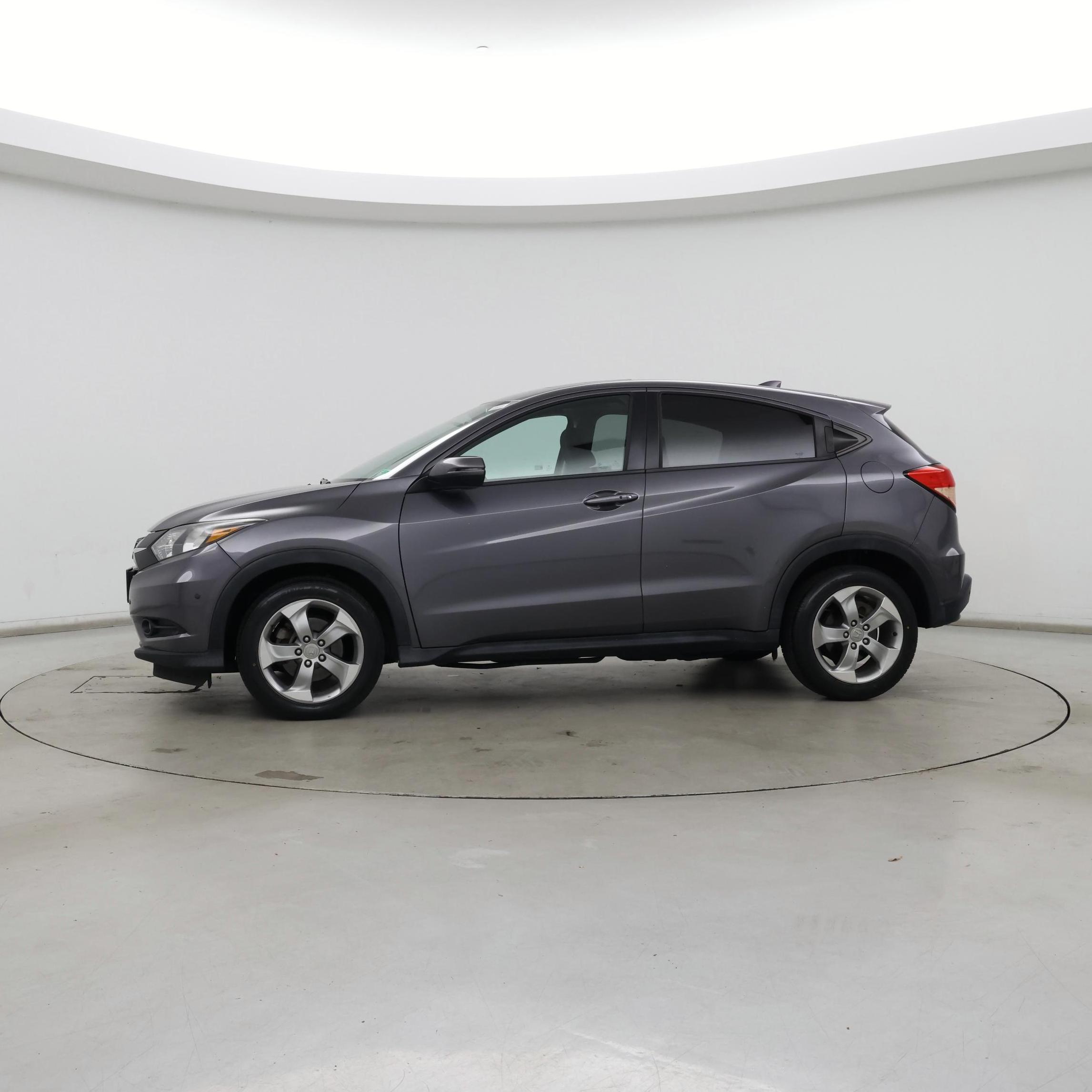 Thumbnail: 2017 Honda HR-V - 3