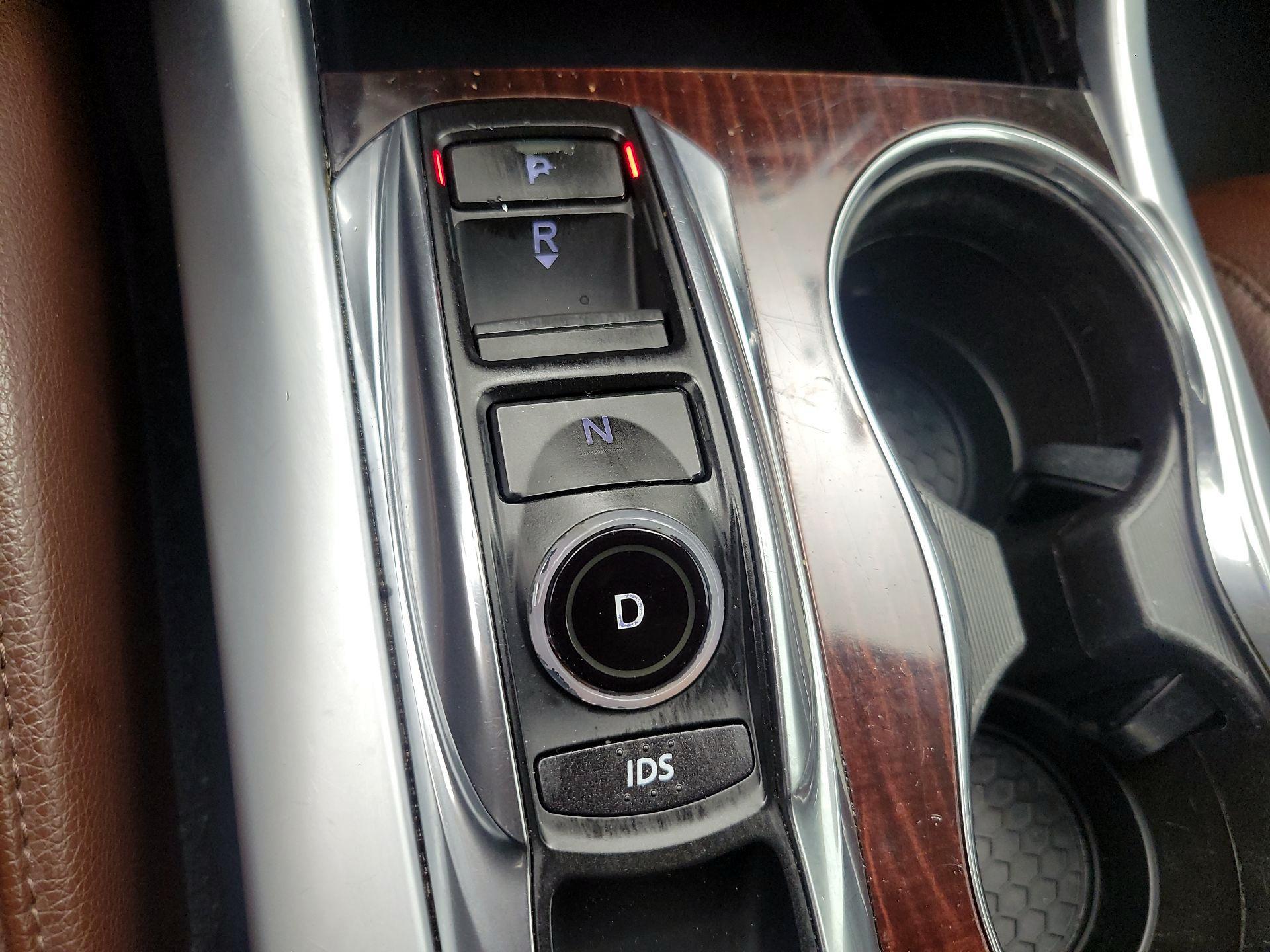 Thumbnail: 2016 Acura TLX - 17