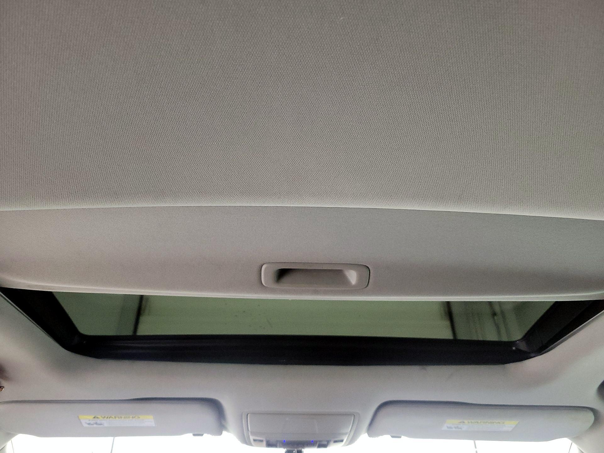 Thumbnail: 2016 Acura TLX - 19