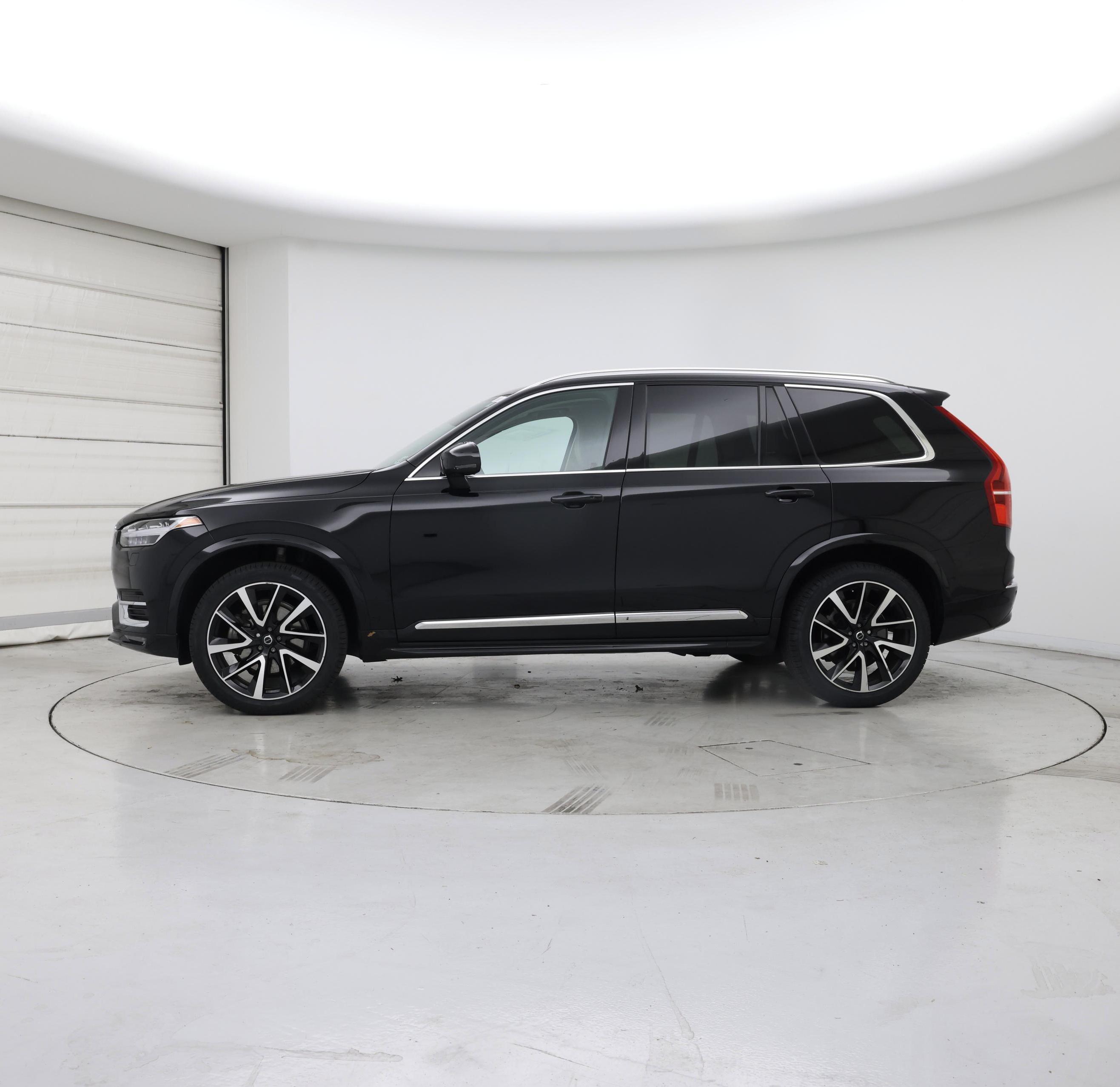 Thumbnail: 2023 Volvo XC90 - 3