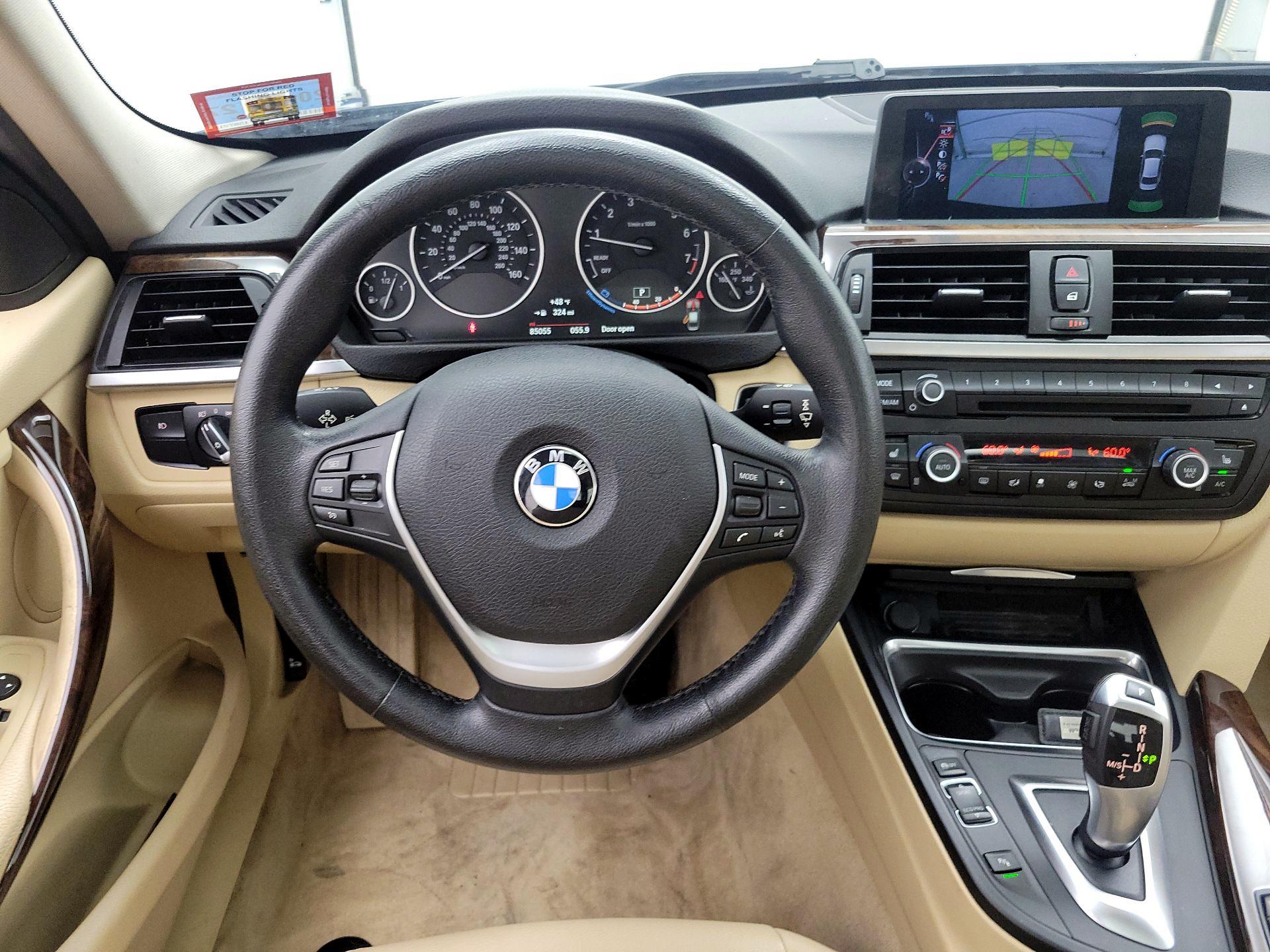 Thumbnail: 2015 BMW 3 Series - 10