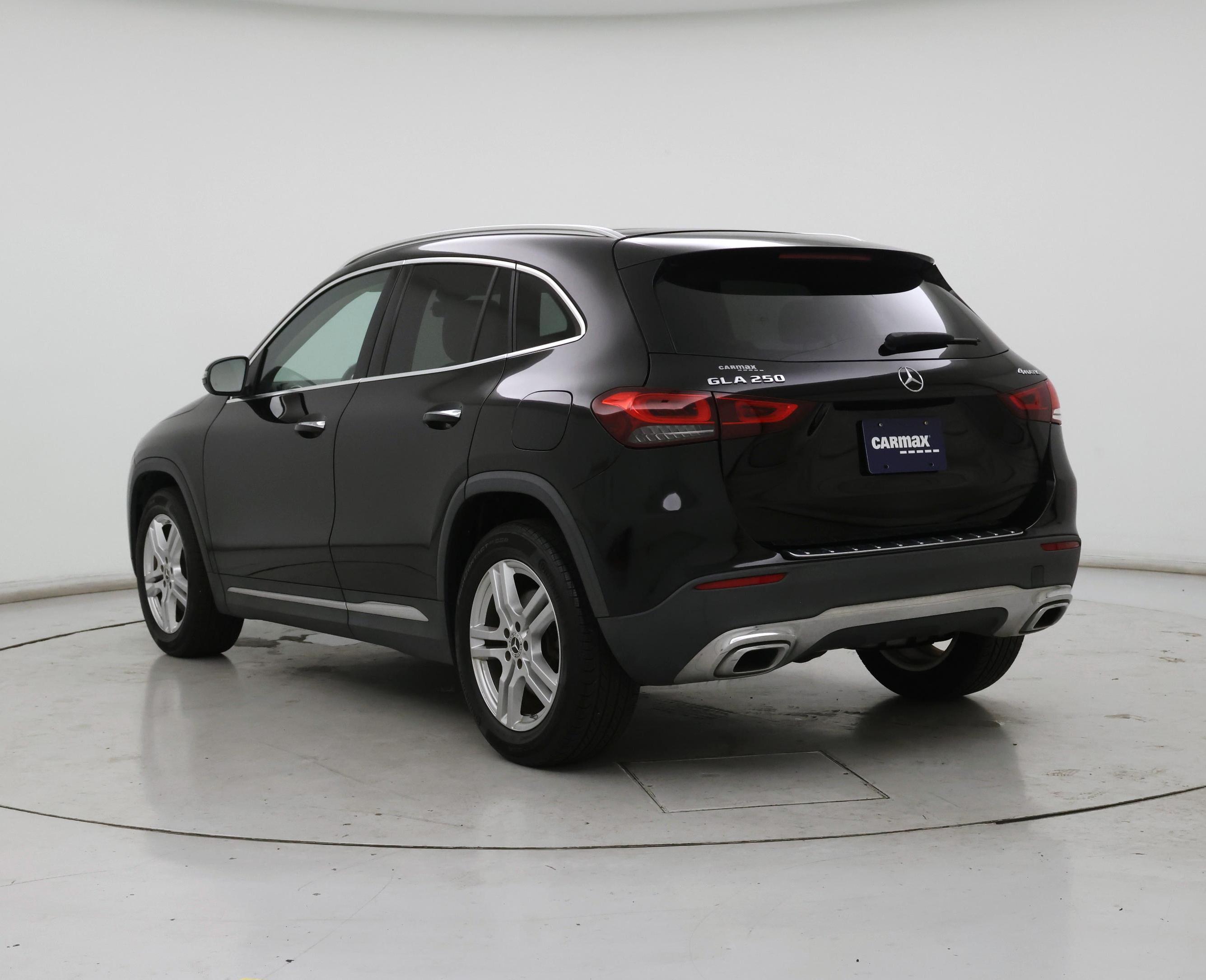 Thumbnail: 2021 Mercedes-Benz GLA - 2