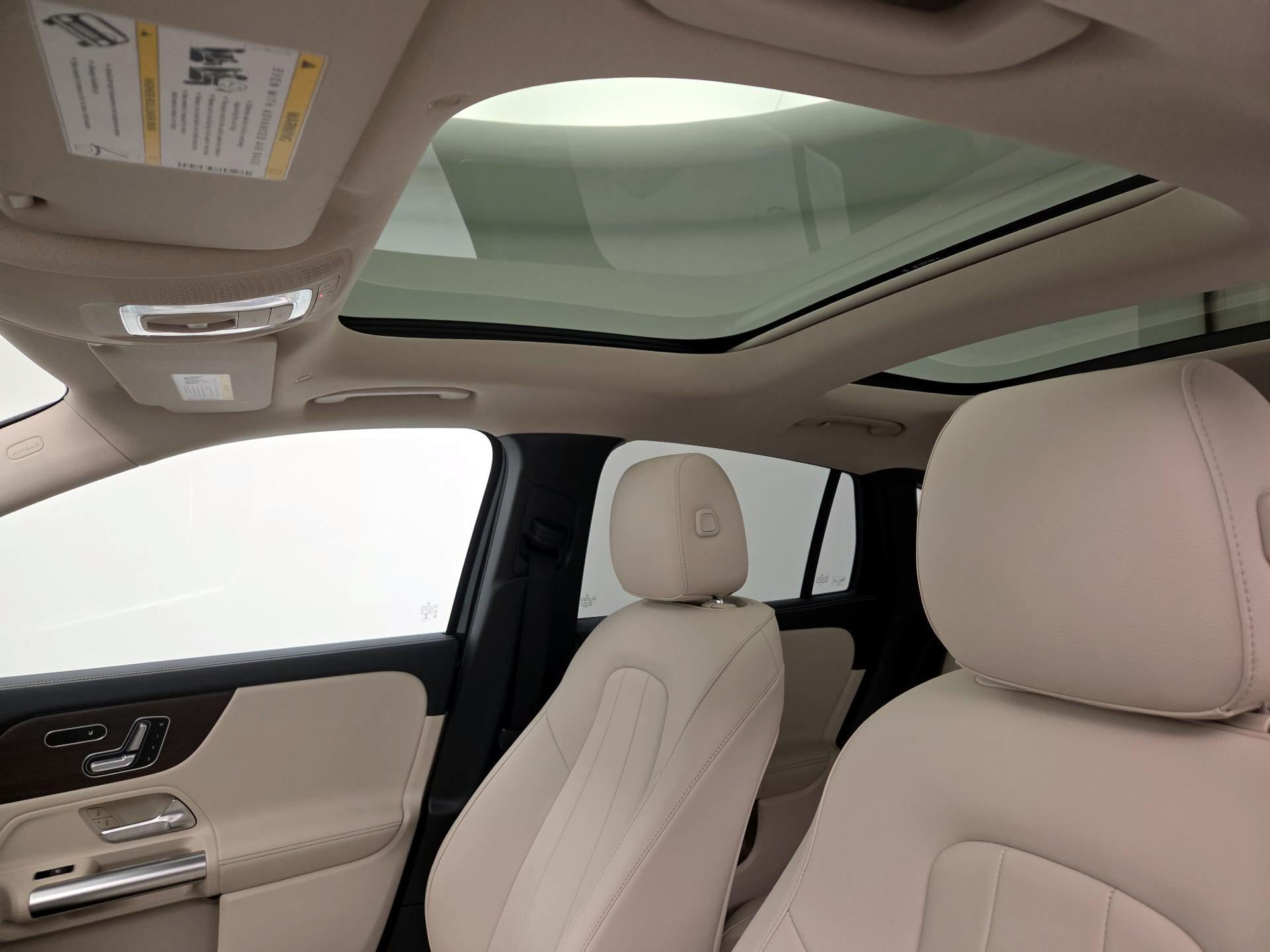 Thumbnail: 2021 Mercedes-Benz GLA - 19