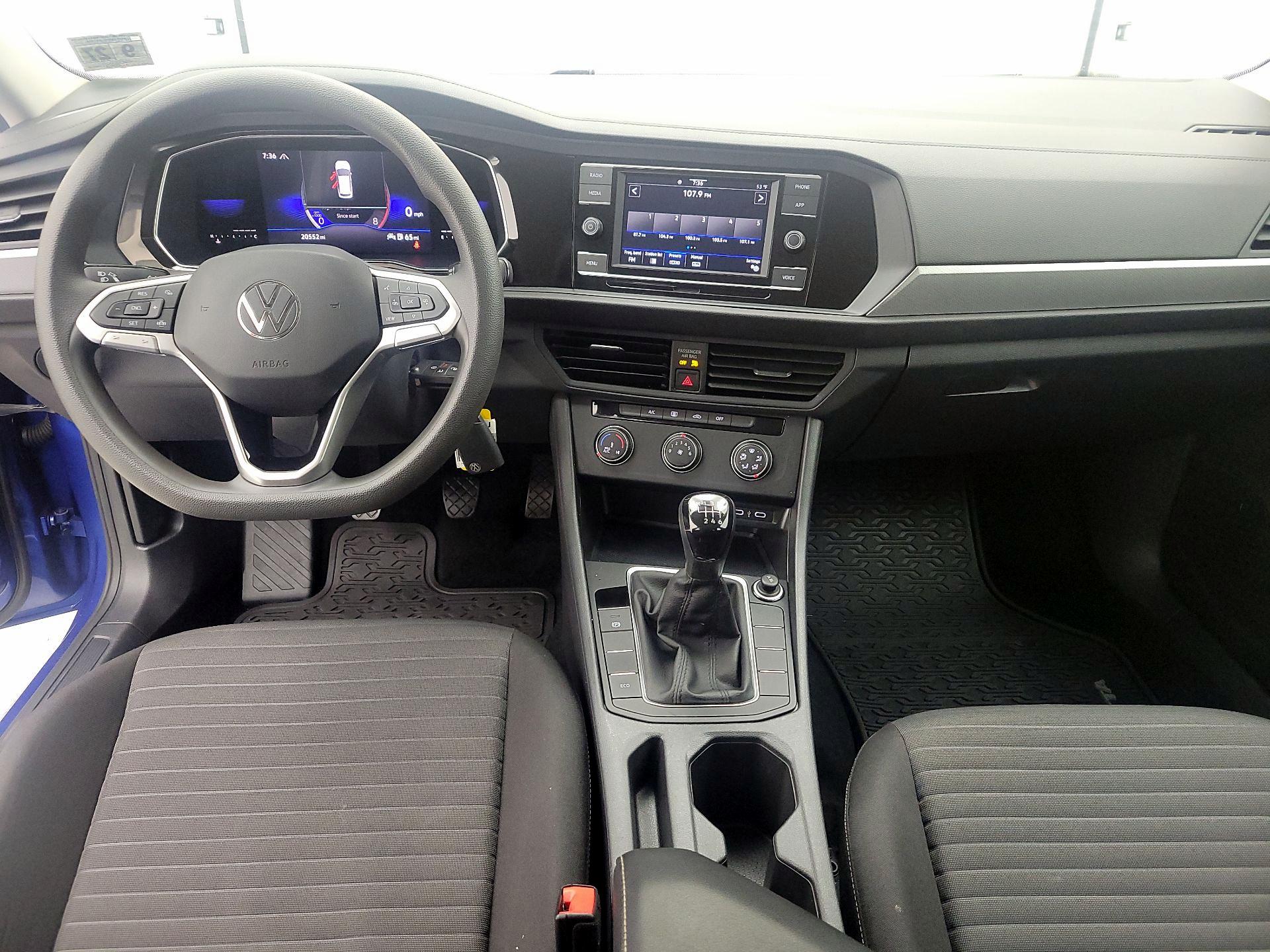 Thumbnail: 2022 Volkswagen Jetta - 9