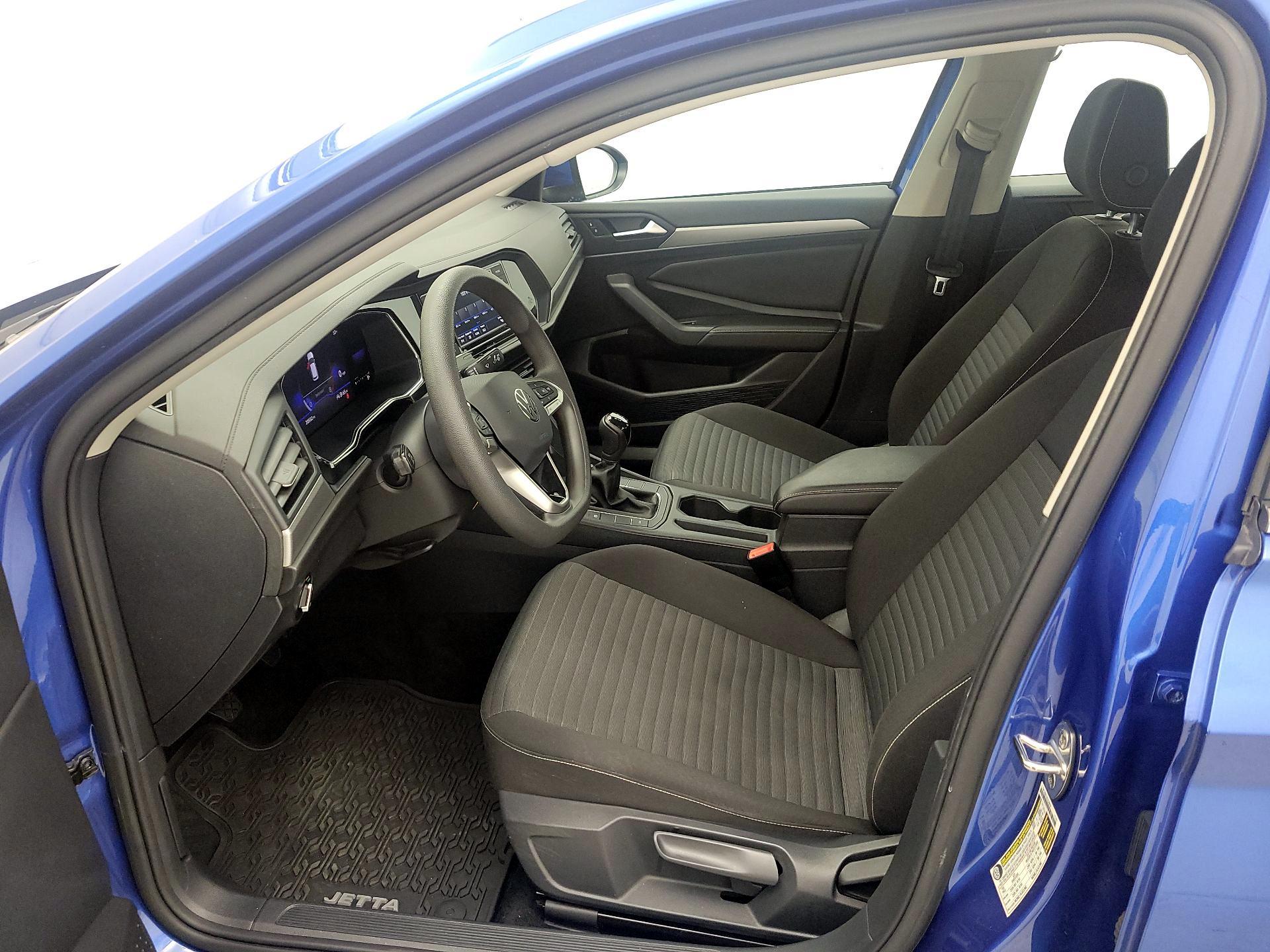 Thumbnail: 2022 Volkswagen Jetta - 11