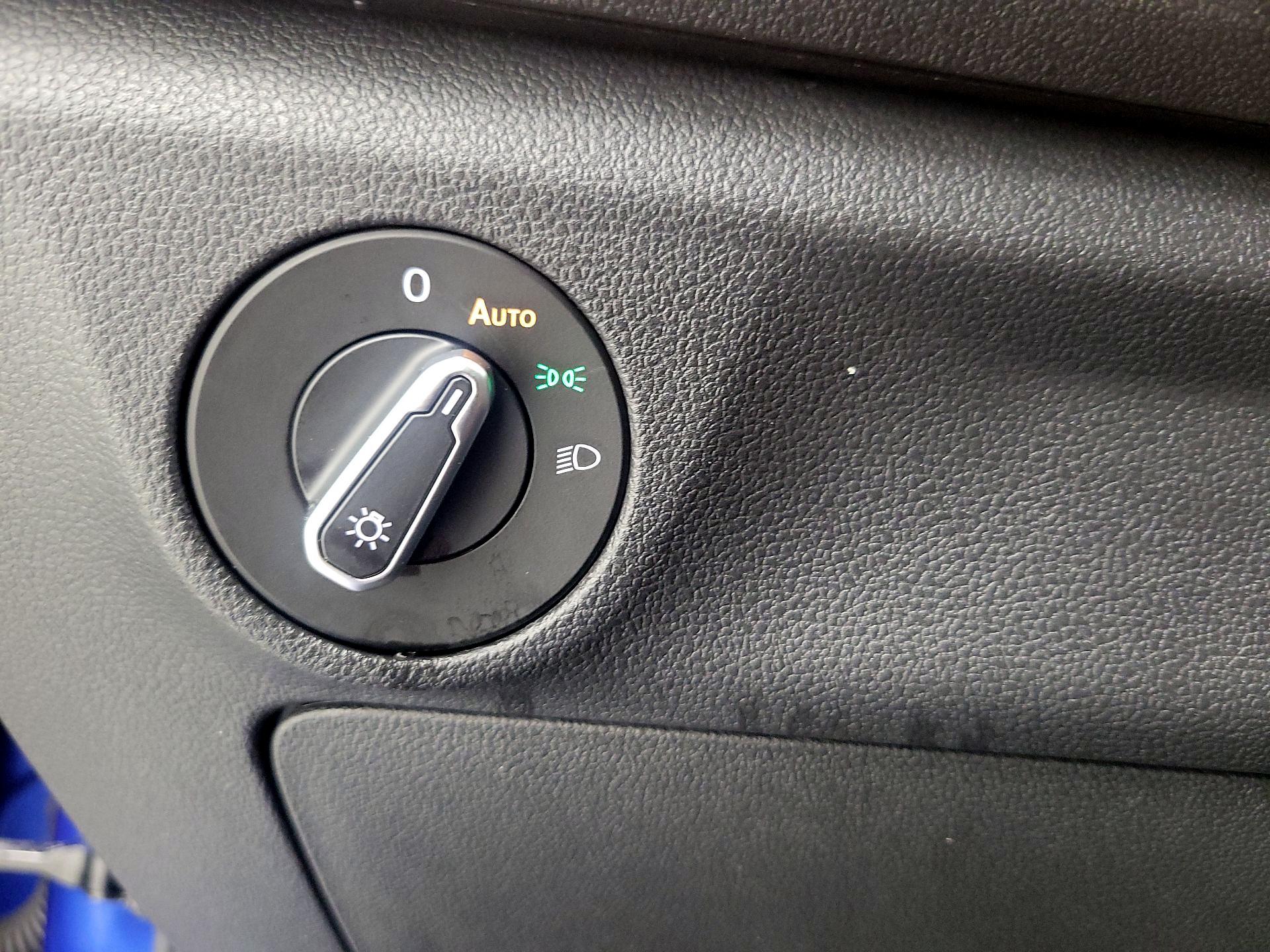 Thumbnail: 2022 Volkswagen Jetta - 13