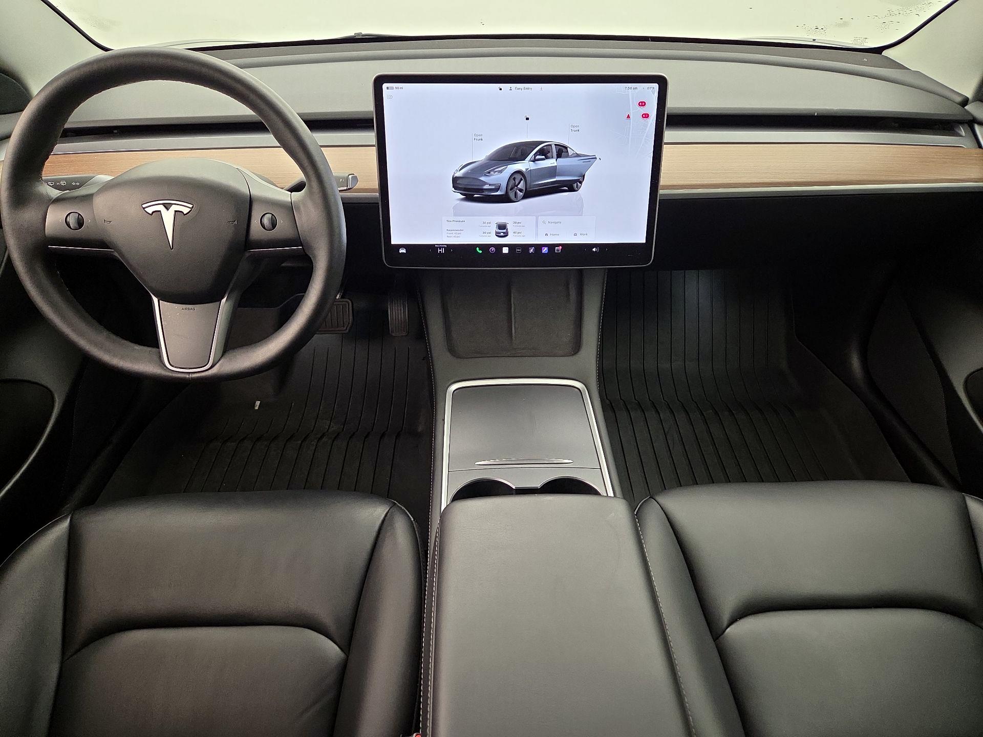 Thumbnail: 2023 Tesla Model 3 - 9