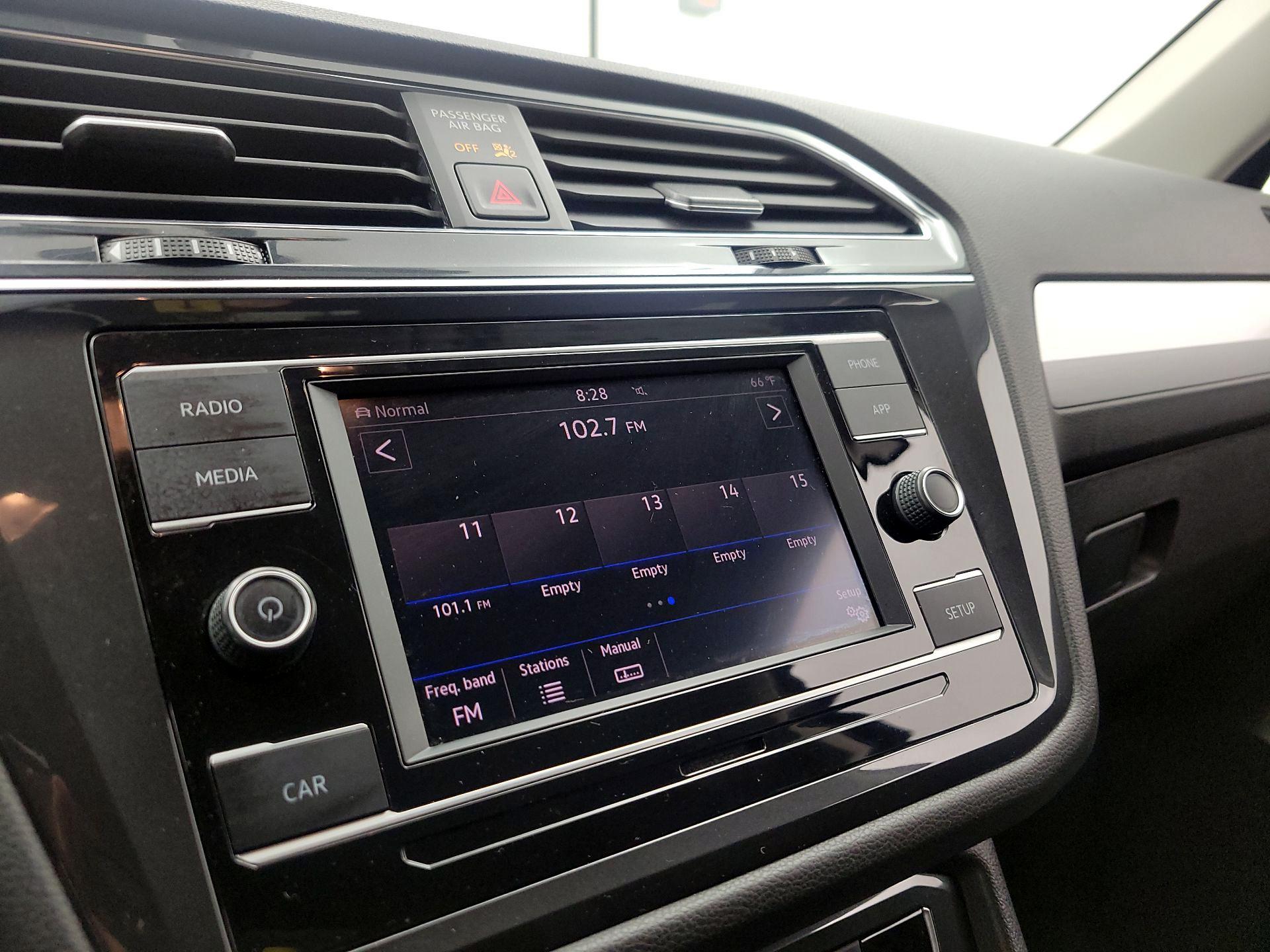 Thumbnail: 2019 Volkswagen Tiguan - 14