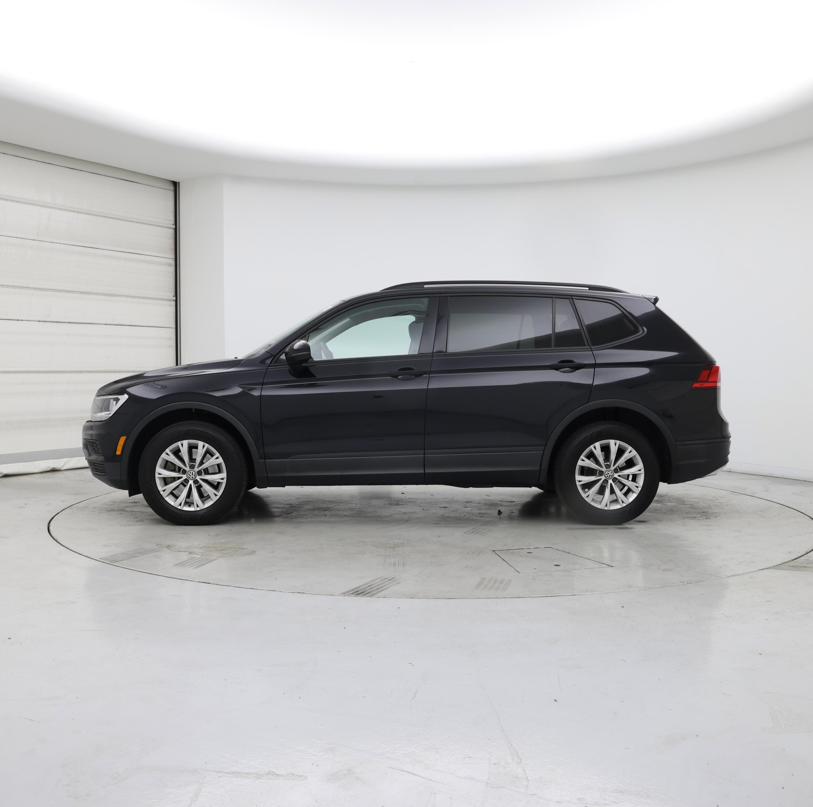 Thumbnail: 2019 Volkswagen Tiguan - 3