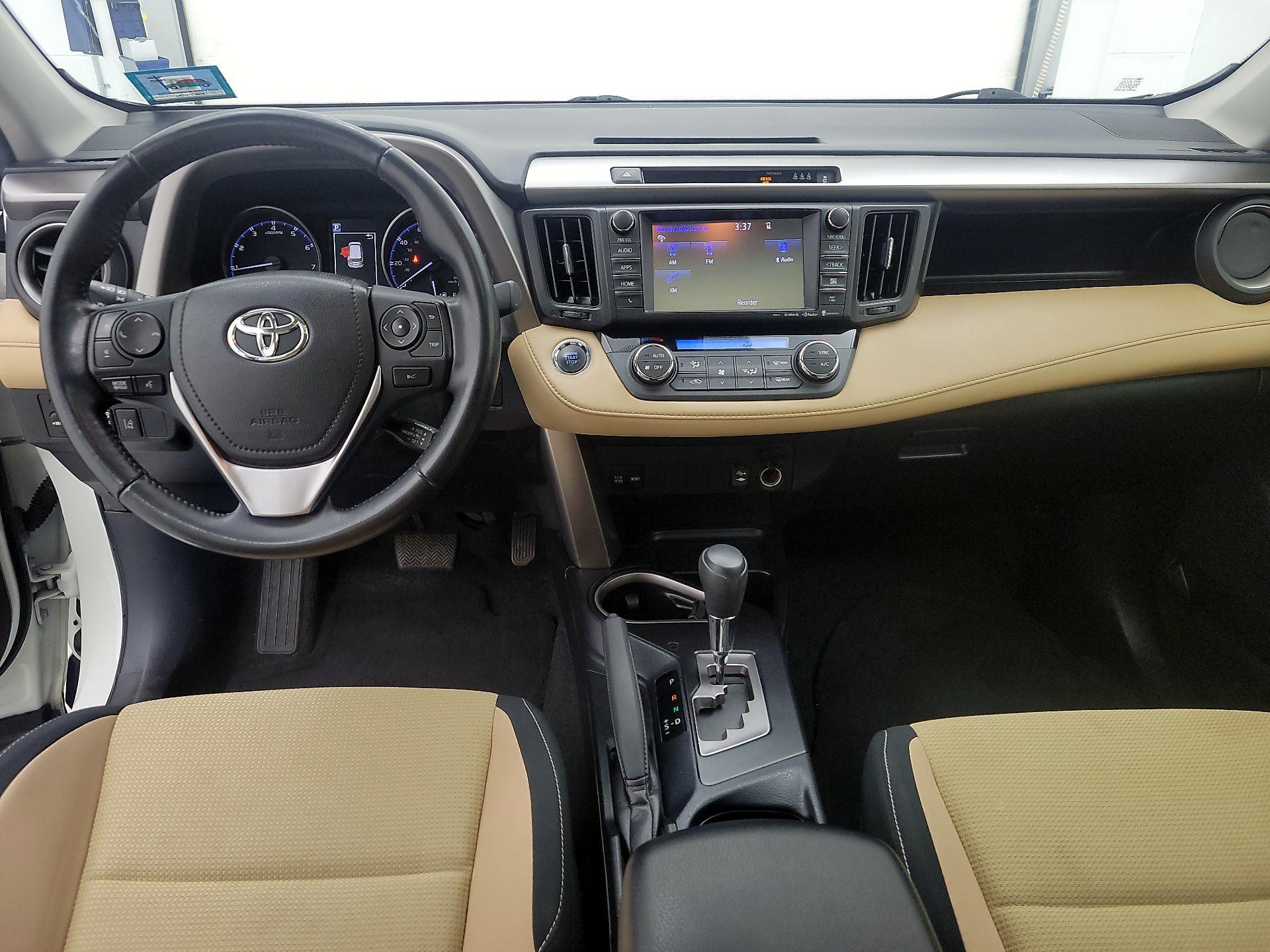 Thumbnail: 2018 Toyota RAV4 - 9