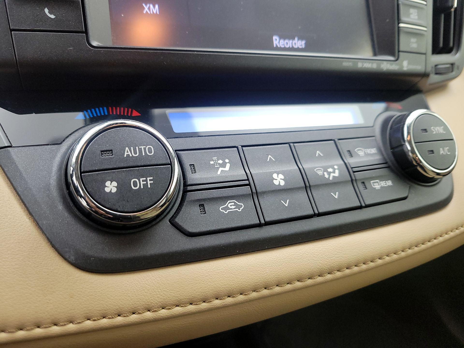 Thumbnail: 2018 Toyota RAV4 - 16