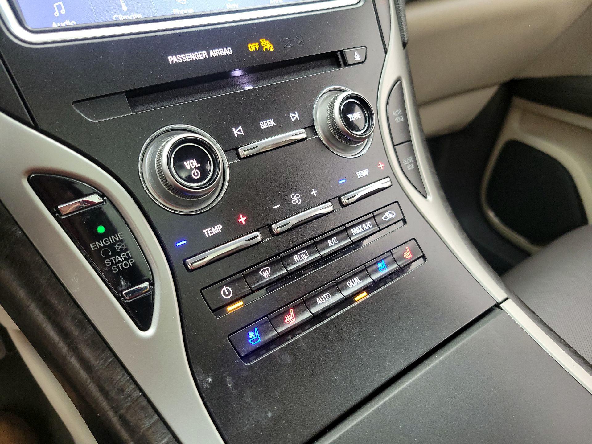 Thumbnail: 2019 Lincoln Nautilus - 15