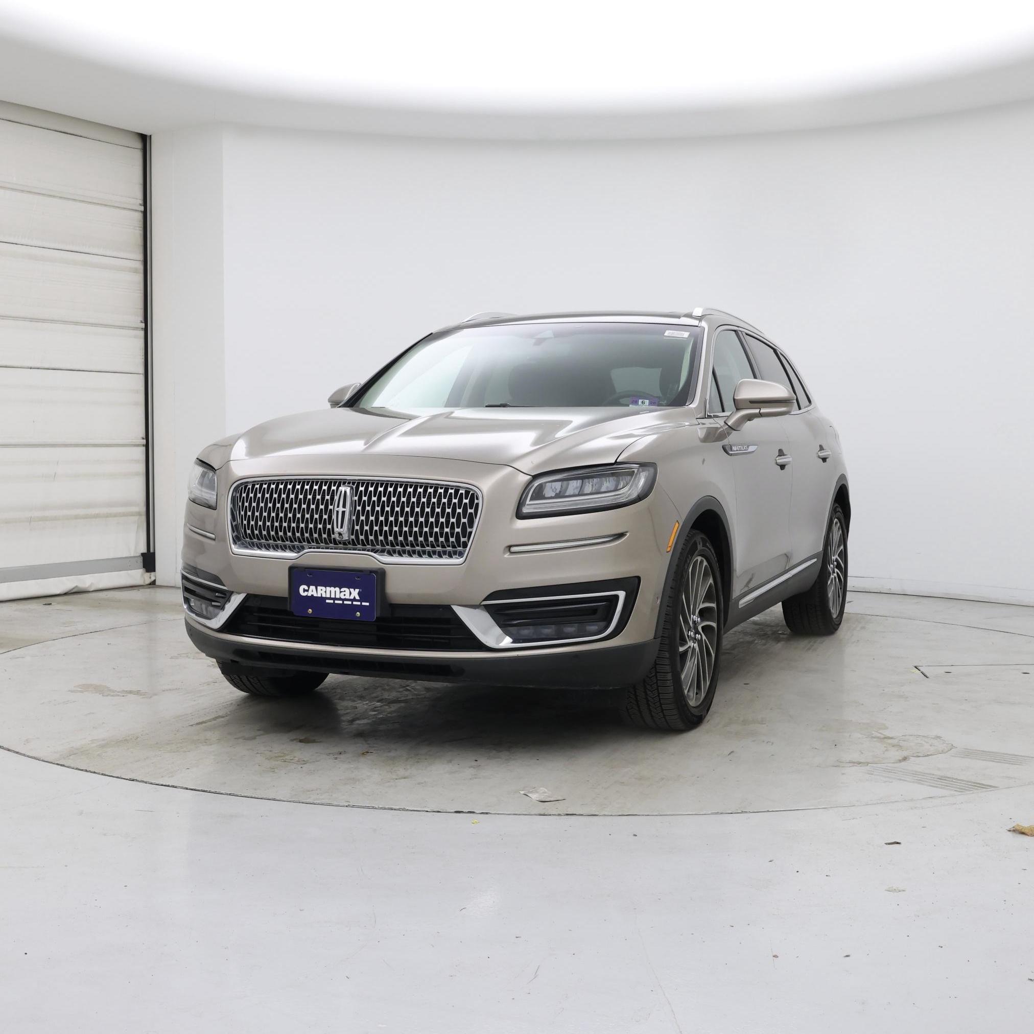 Thumbnail: 2019 Lincoln Nautilus - 4