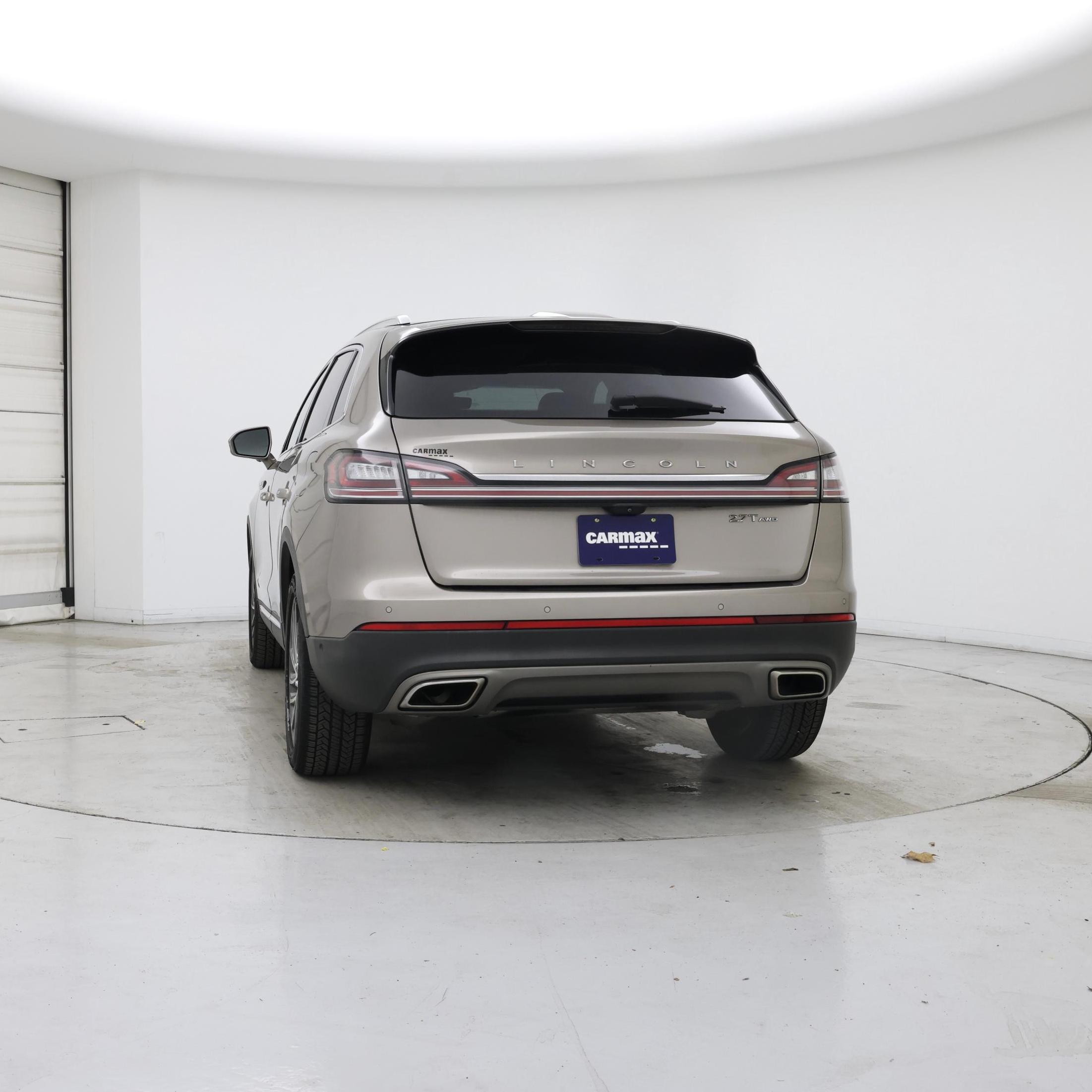 Thumbnail: 2019 Lincoln Nautilus - 6