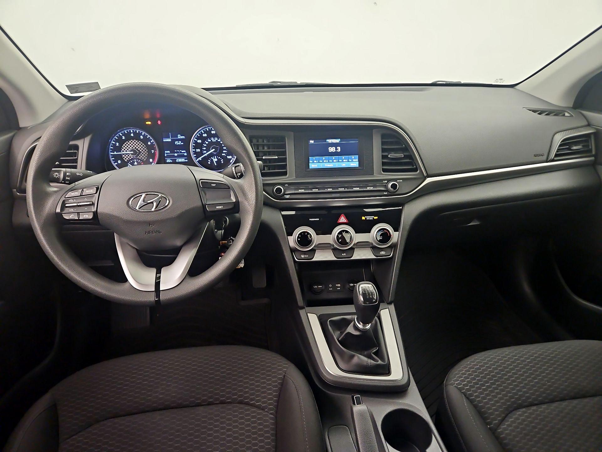 Thumbnail: 2019 Hyundai Elantra - 9