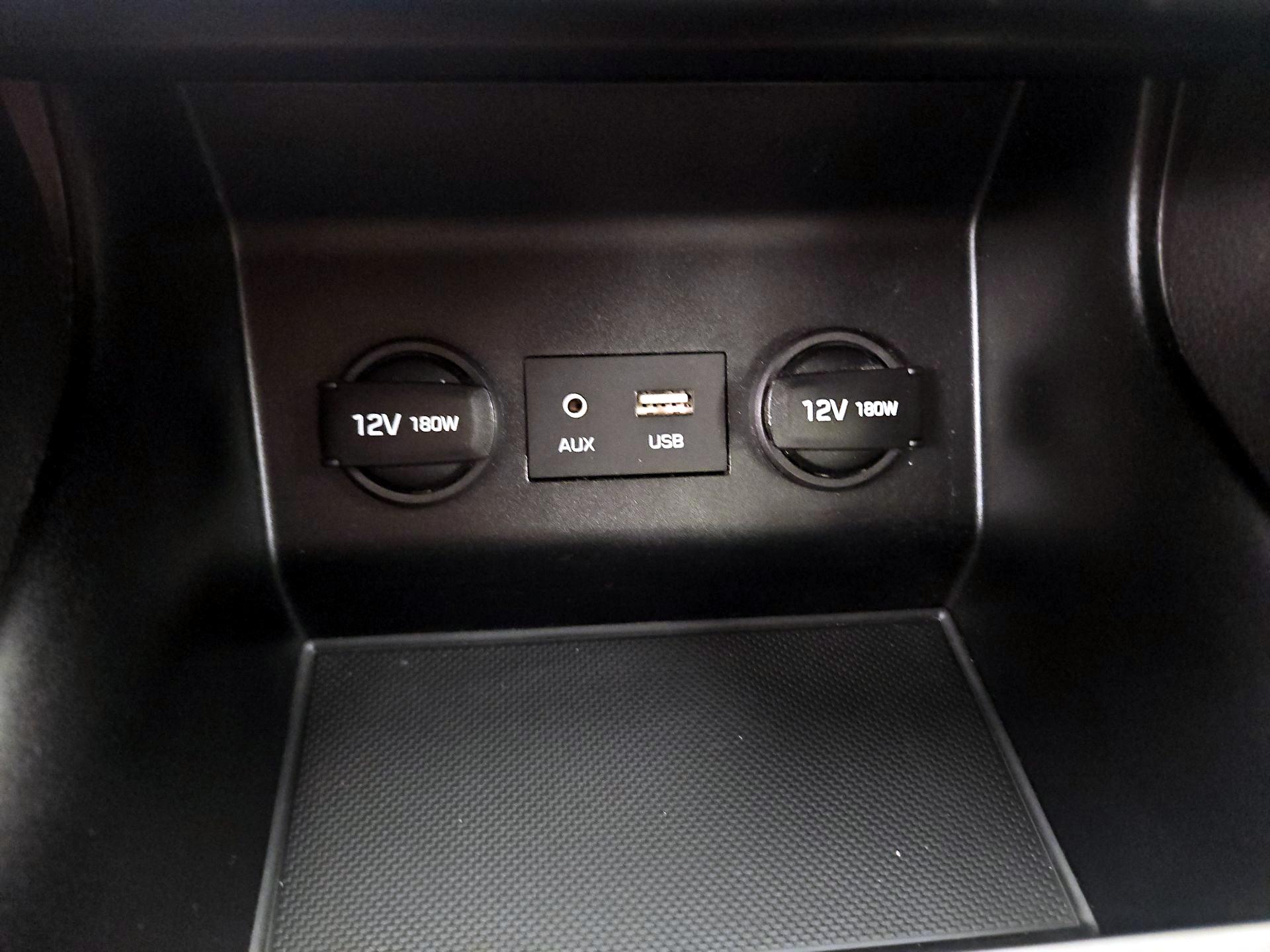 Thumbnail: 2019 Hyundai Elantra - 18