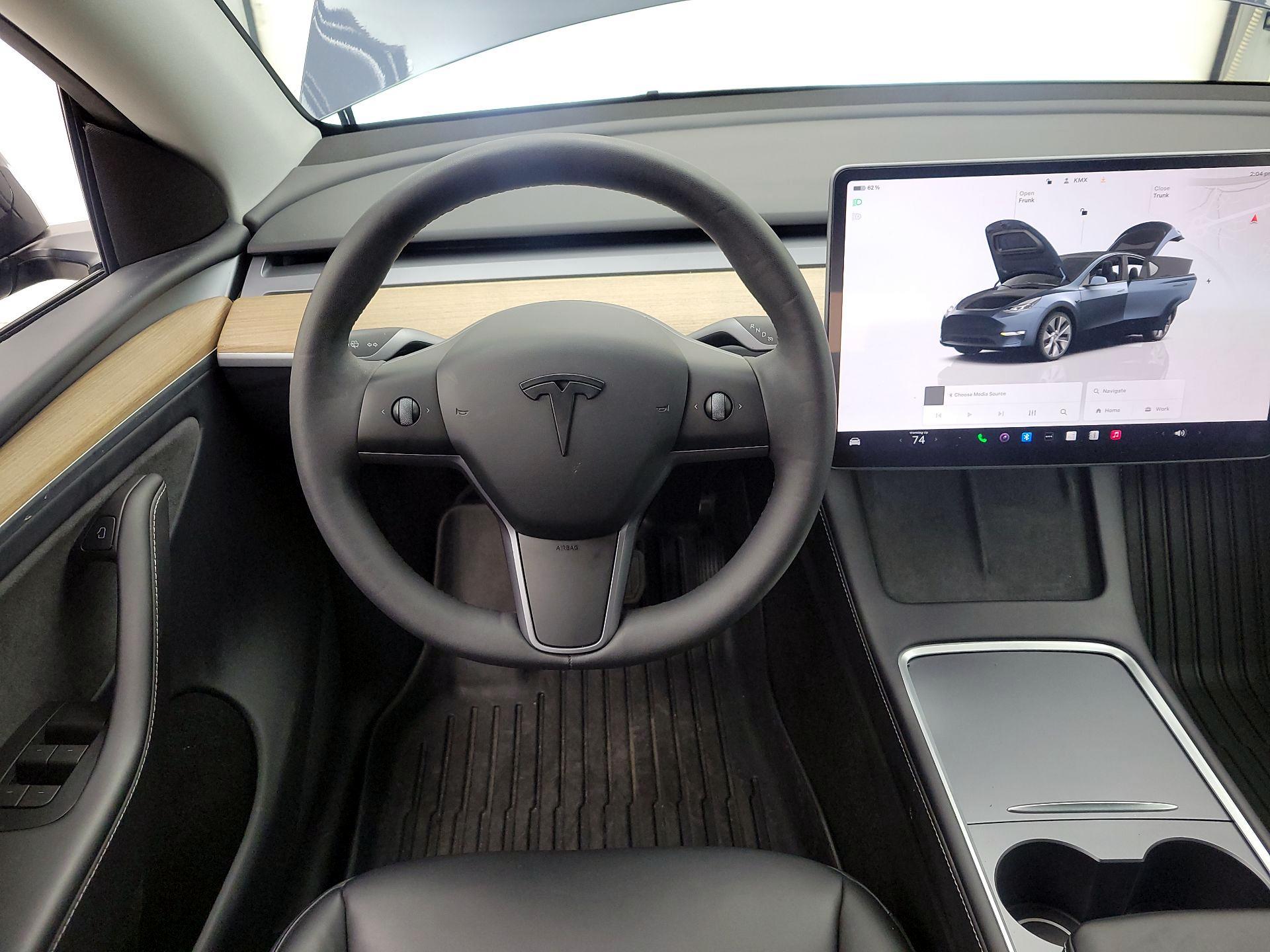 Thumbnail: 2024 Tesla Model Y - 10