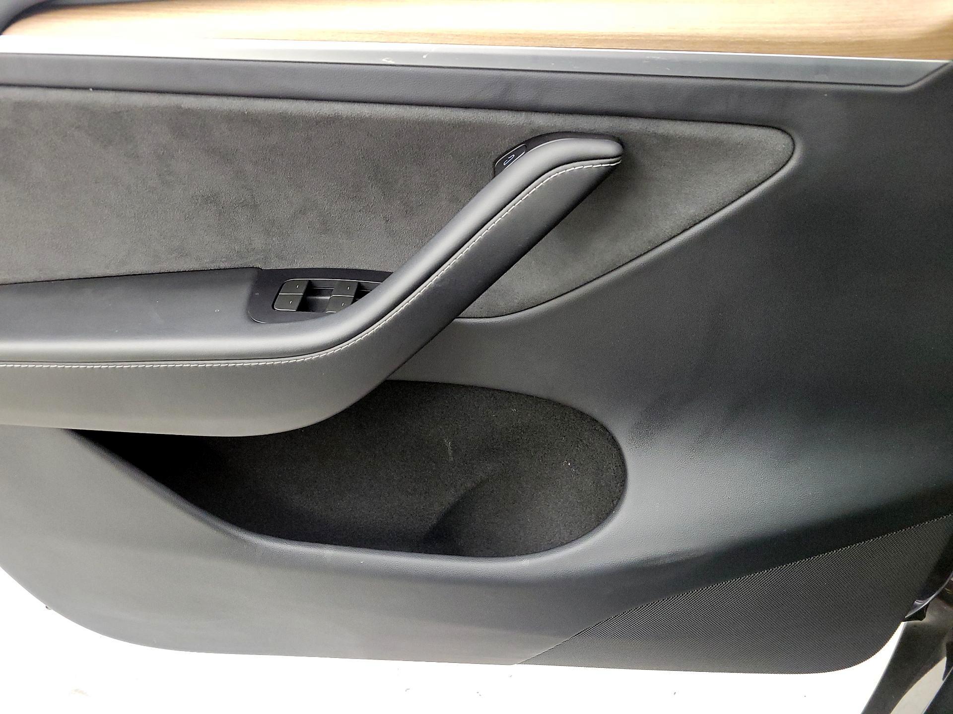 Thumbnail: 2024 Tesla Model Y - 12