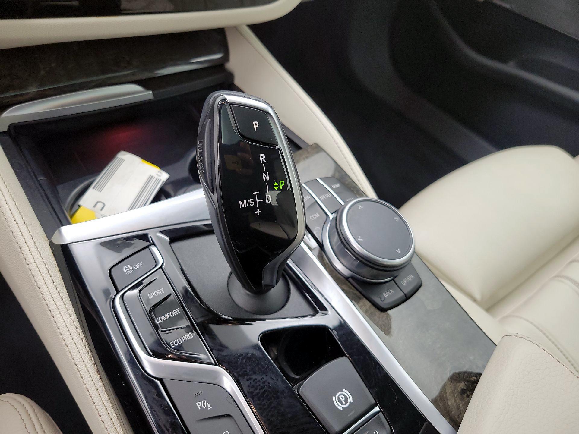 Thumbnail: 2020 BMW 5 Series - 17