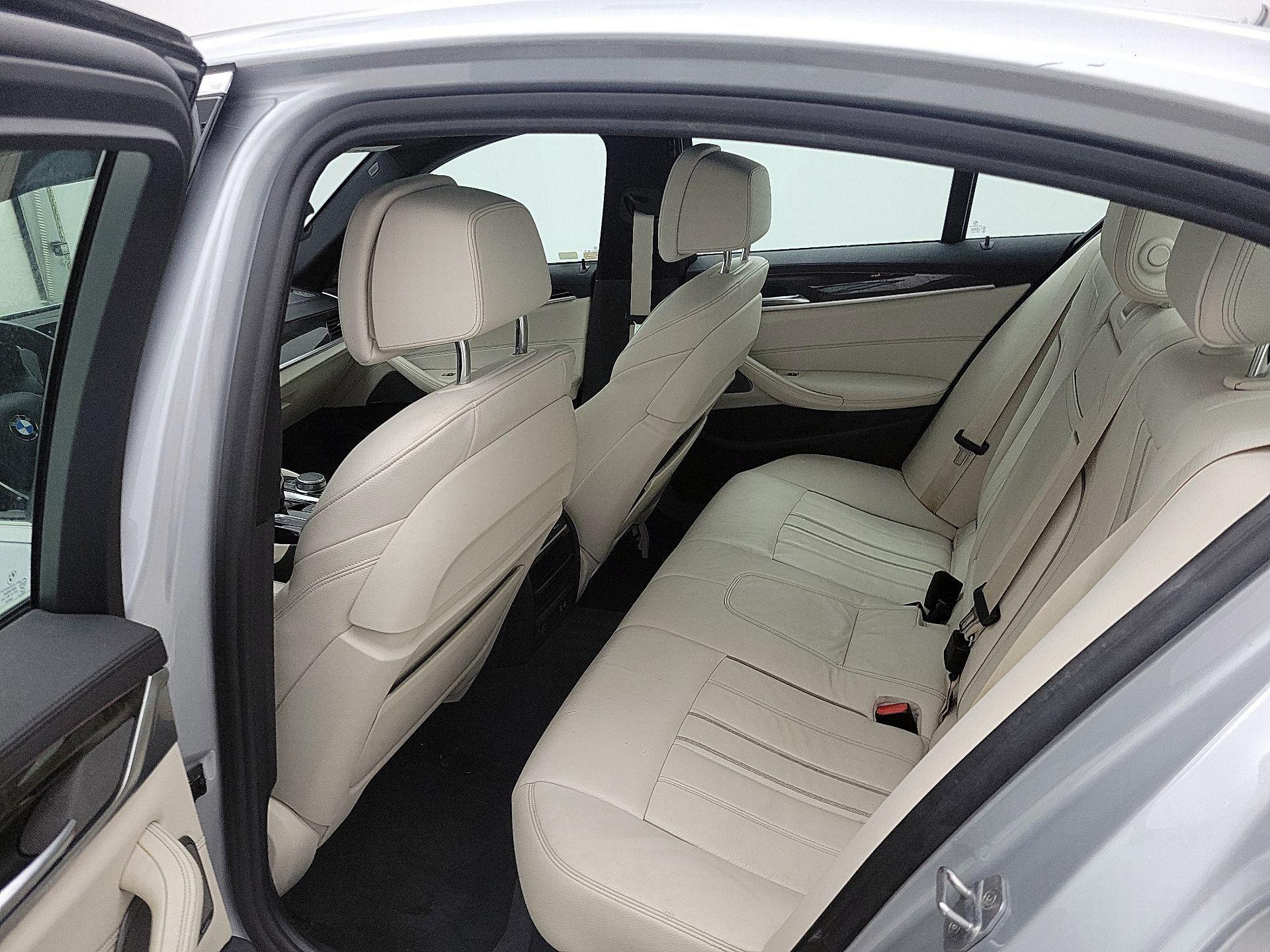 Thumbnail: 2020 BMW 5 Series - 20