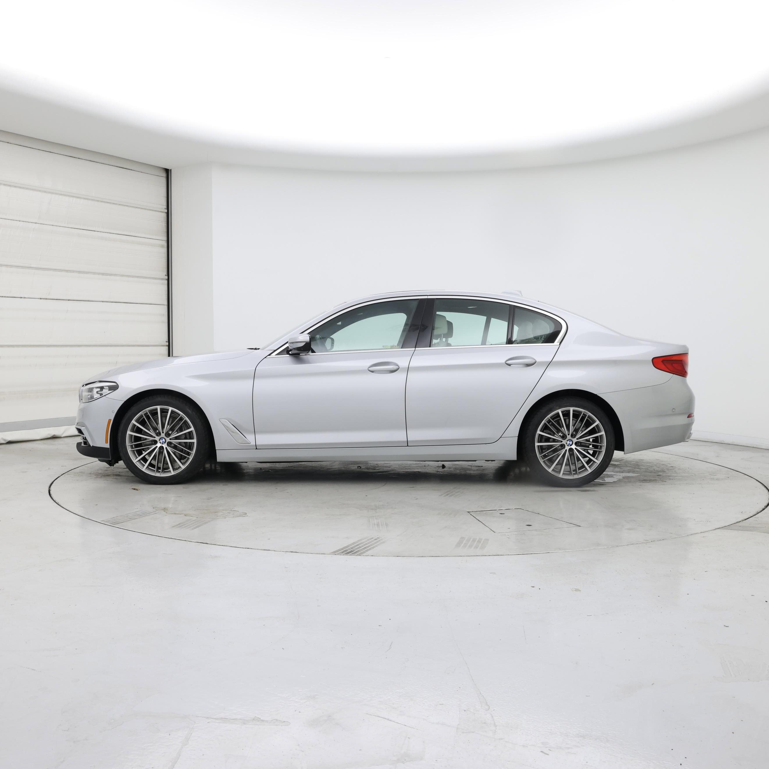 Thumbnail: 2020 BMW 5 Series - 3