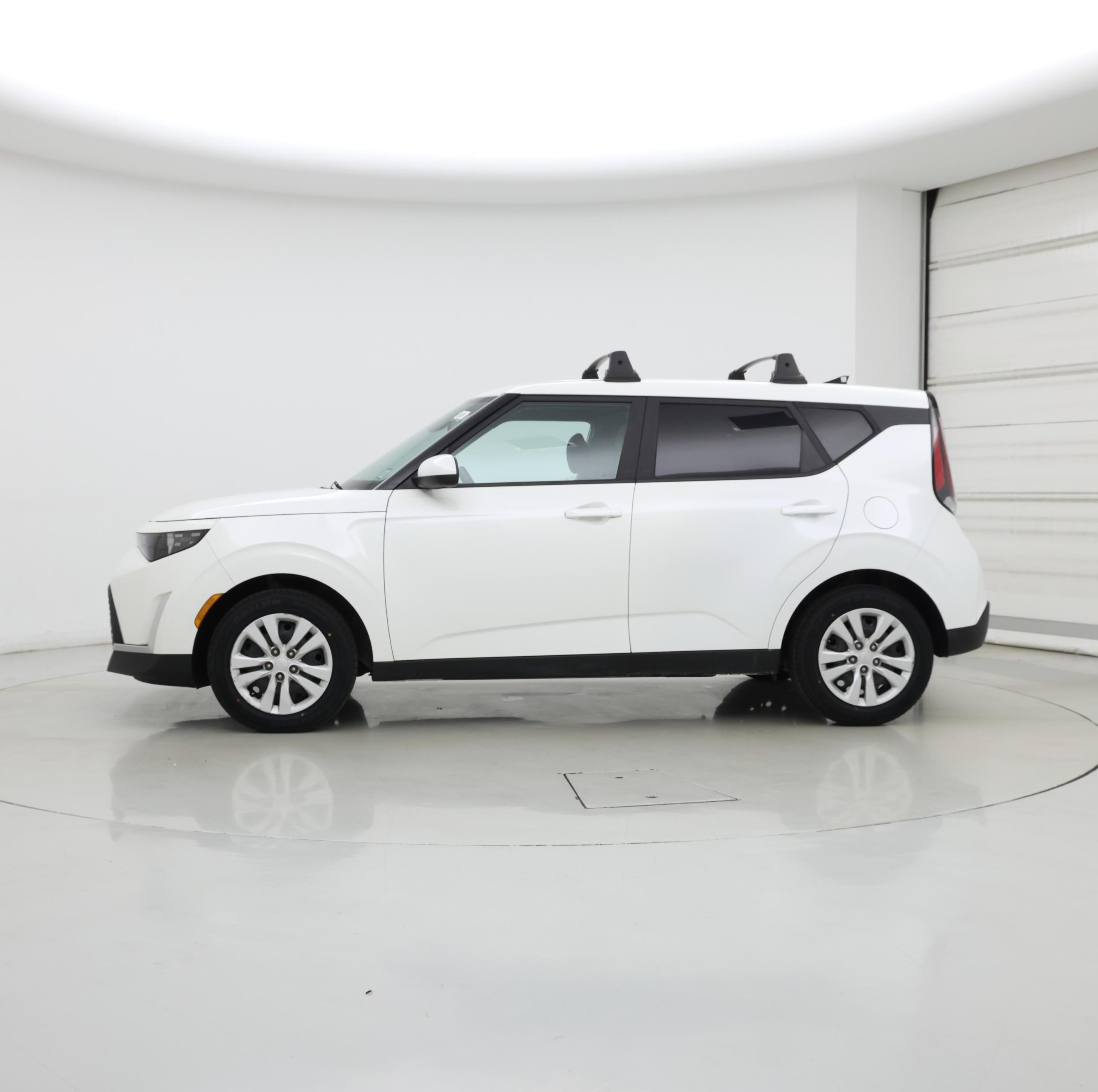 Thumbnail: 2023 Kia Soul - 3