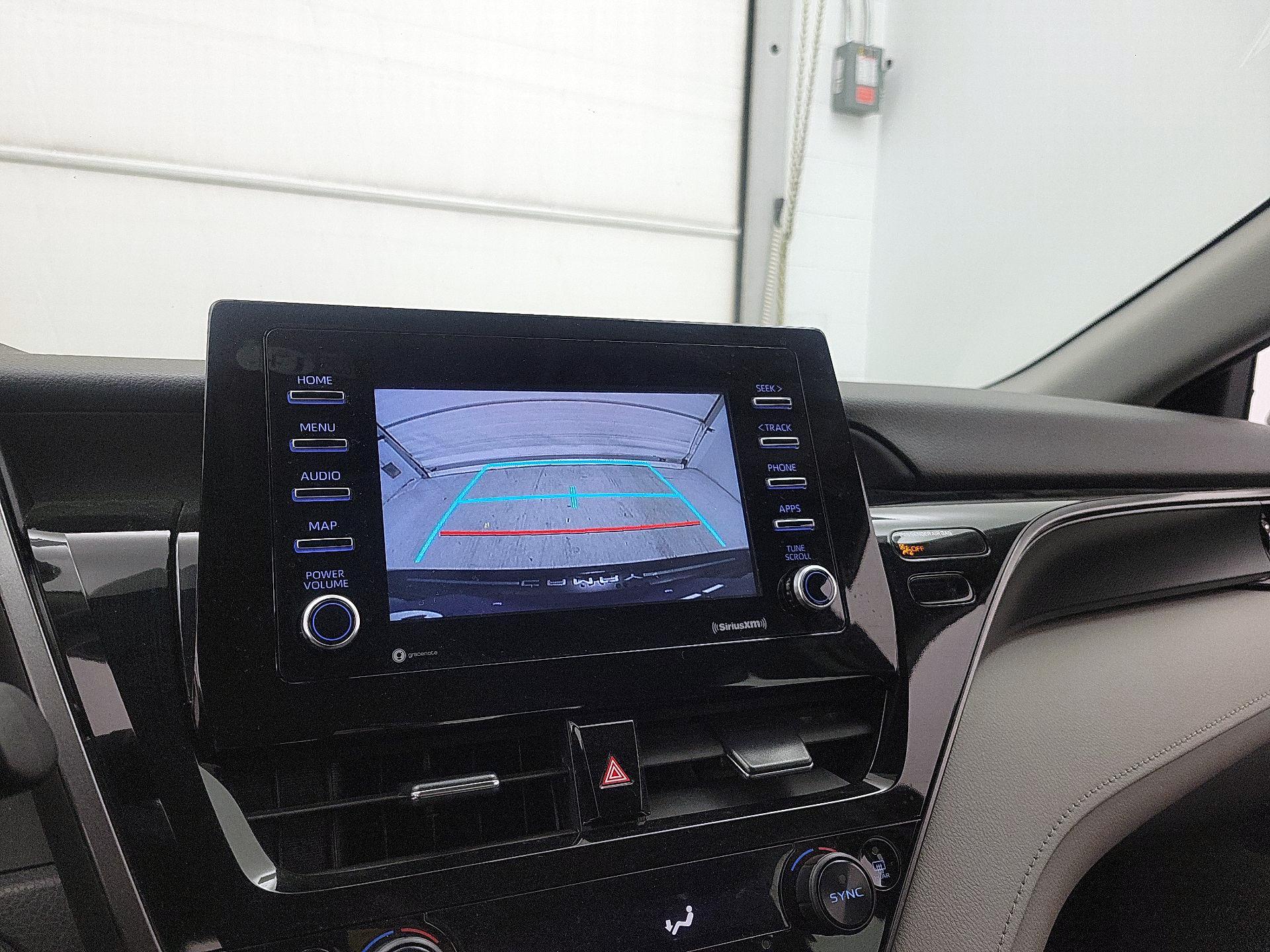 Thumbnail: 2022 Toyota Camry - 14