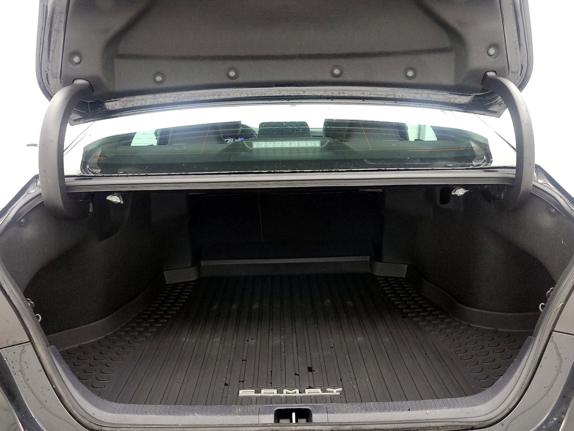 Thumbnail: 2022 Toyota Camry - 20