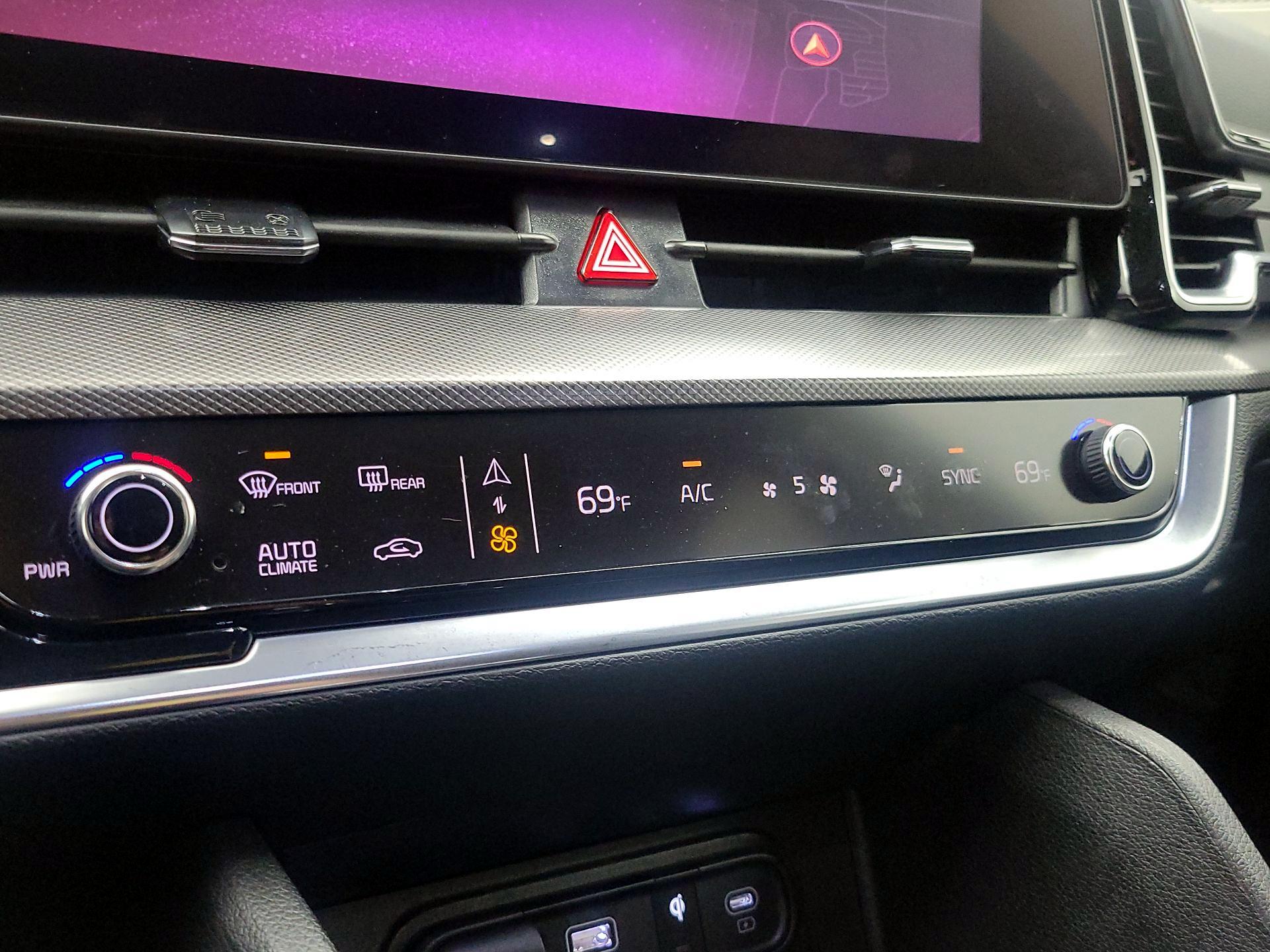 Thumbnail: 2025 Kia Sportage - 16