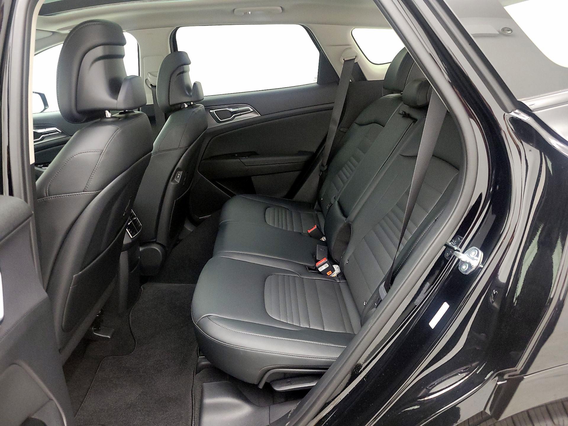 Thumbnail: 2025 Kia Sportage - 20