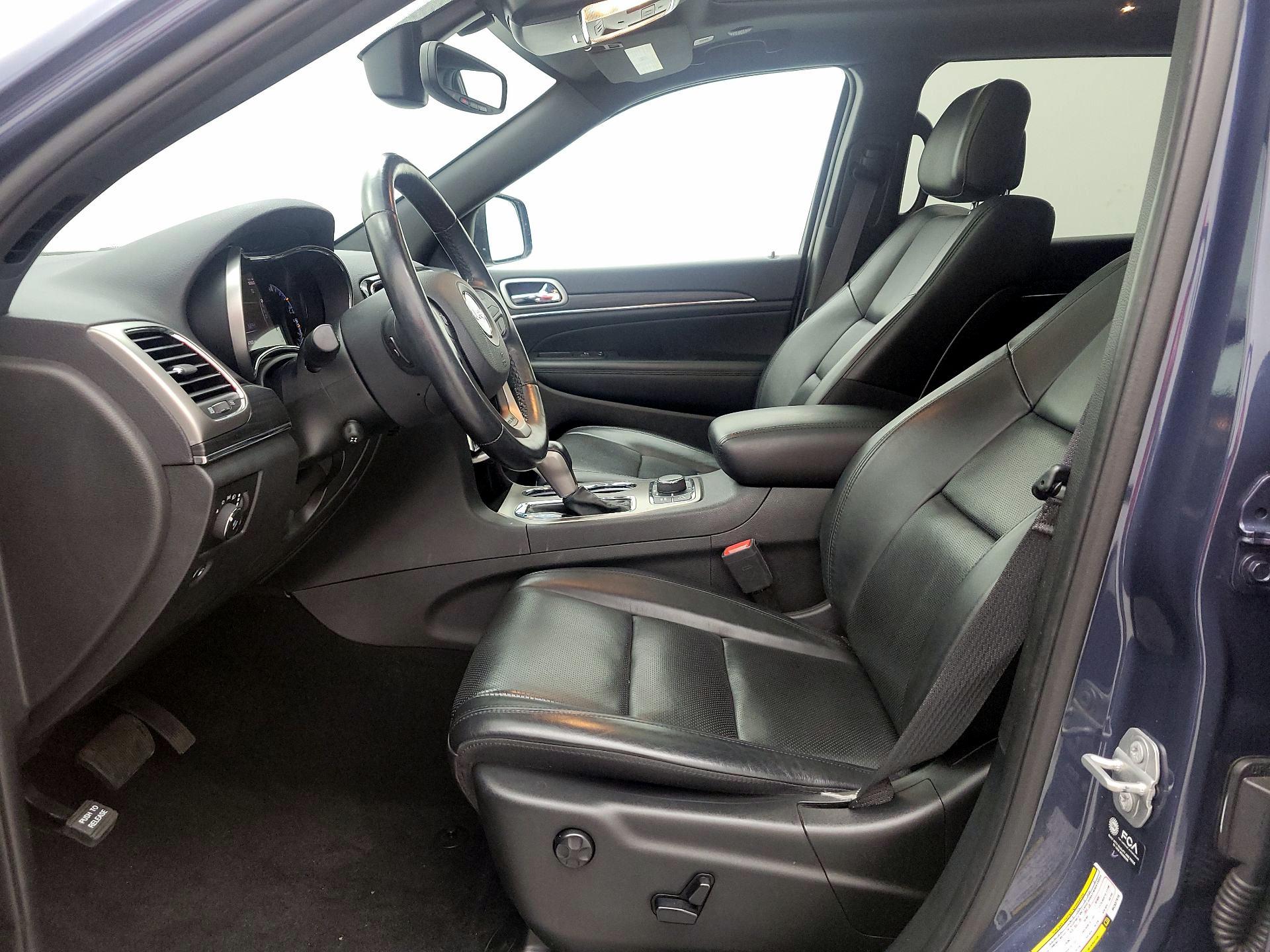 Thumbnail: 2021 Jeep Grand Cherokee - 11