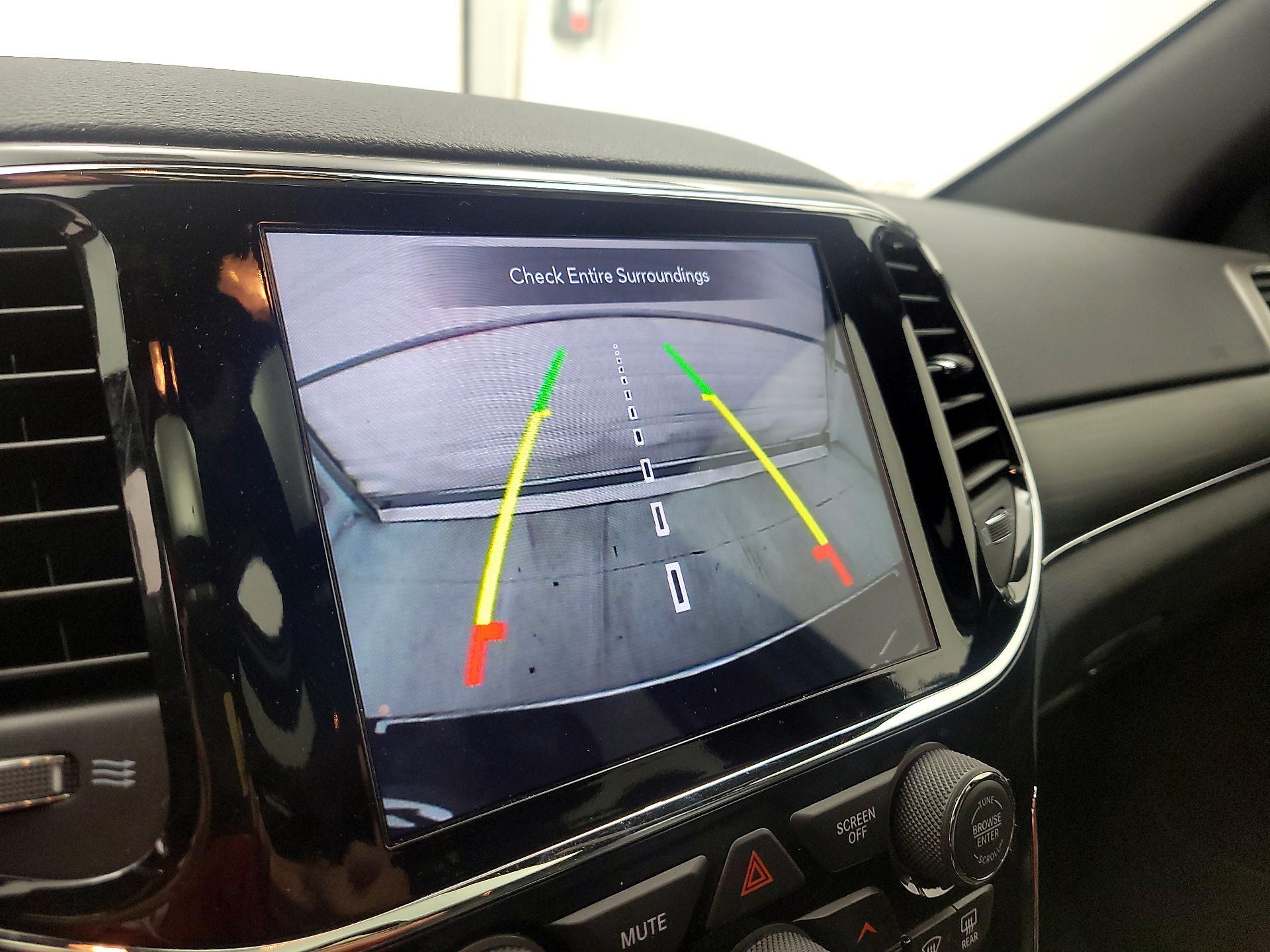 Thumbnail: 2021 Jeep Grand Cherokee - 14