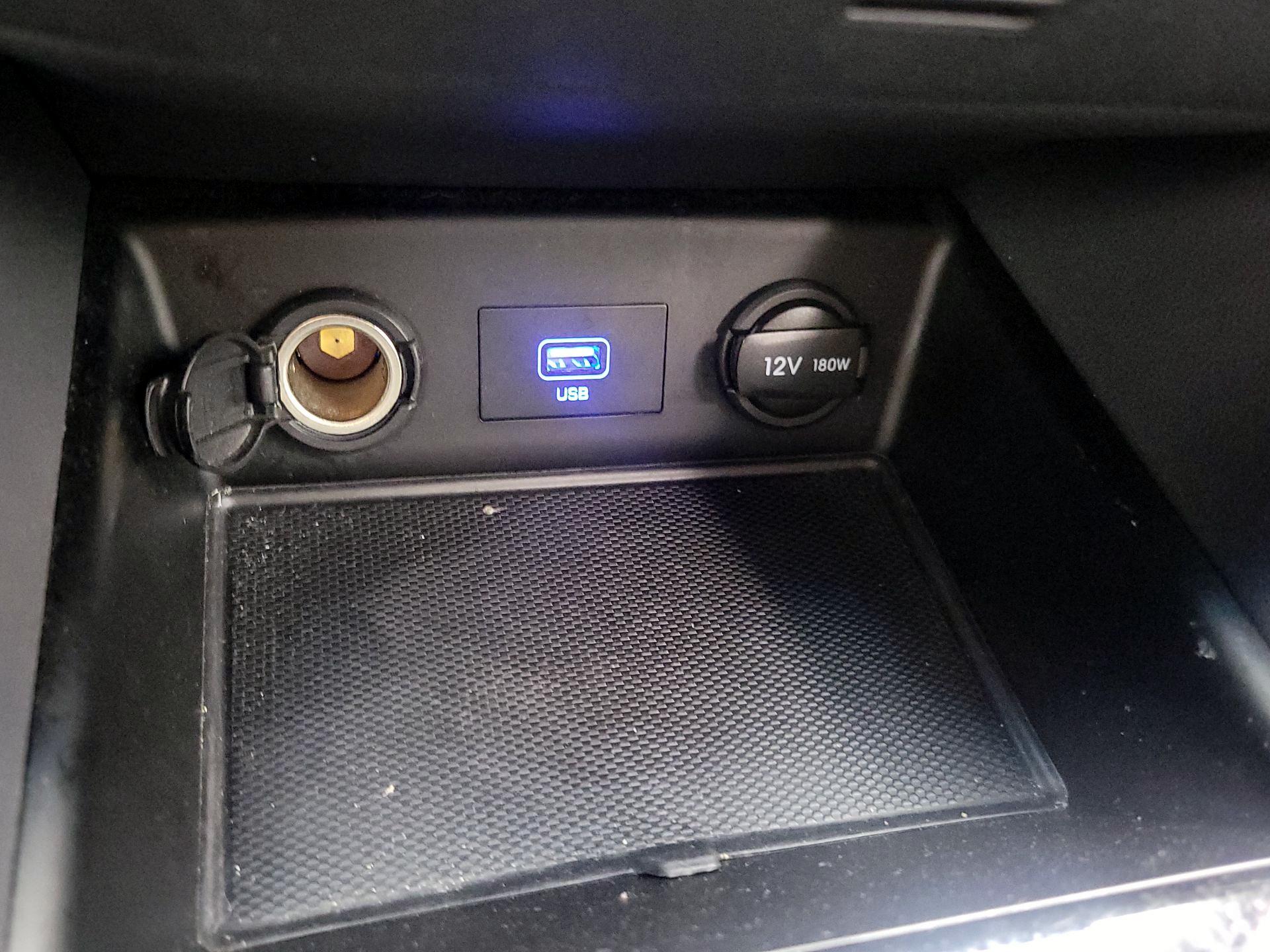 Thumbnail: 2020 Hyundai Ioniq - 18