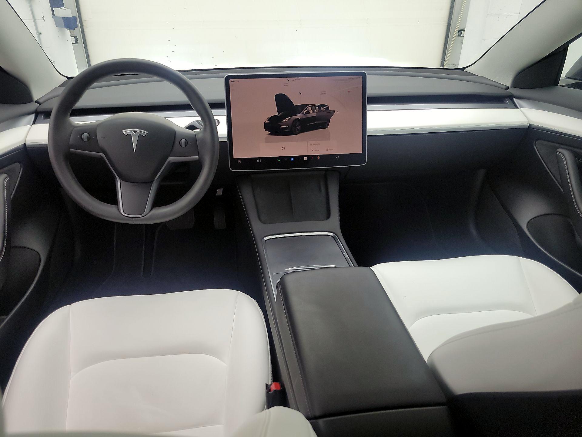 Thumbnail: 2023 Tesla Model 3 - 9