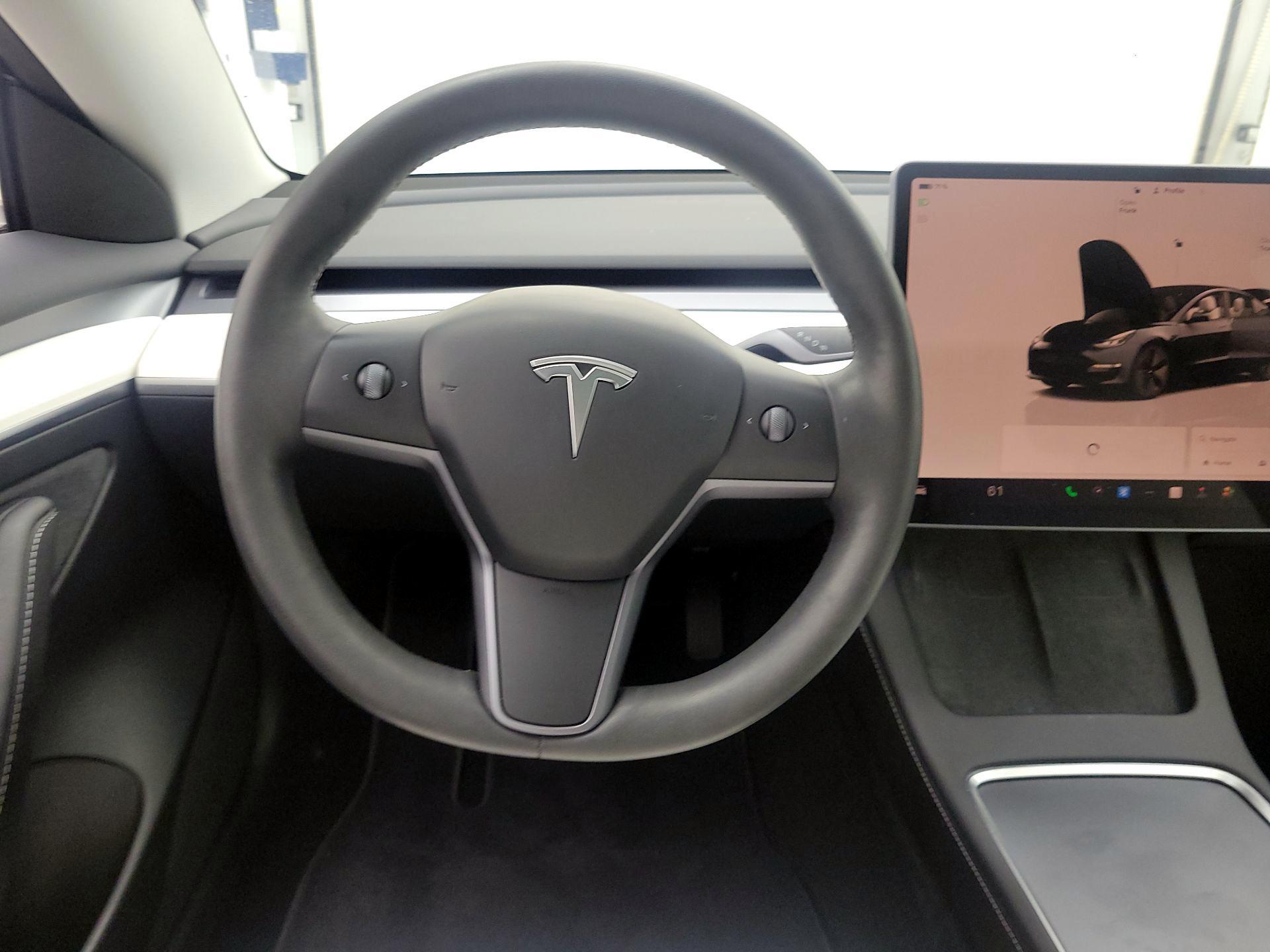 Thumbnail: 2023 Tesla Model 3 - 10