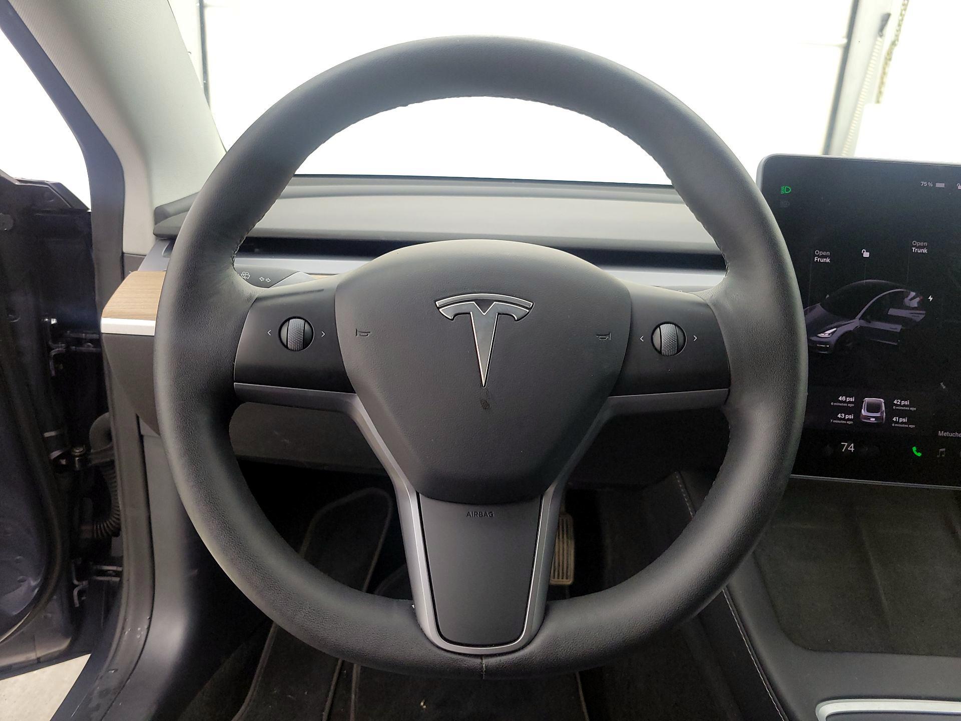 Thumbnail: 2022 Tesla Model 3 - 10