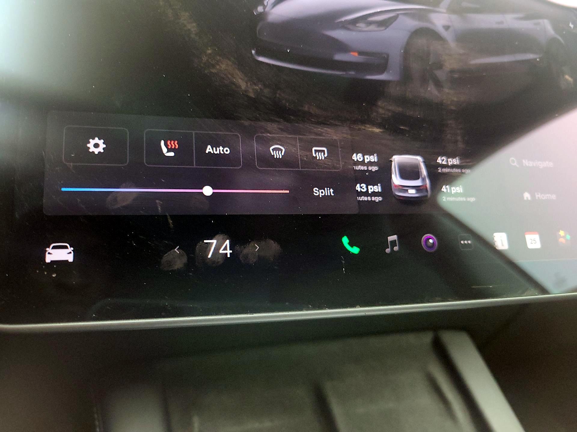 Thumbnail: 2022 Tesla Model 3 - 16