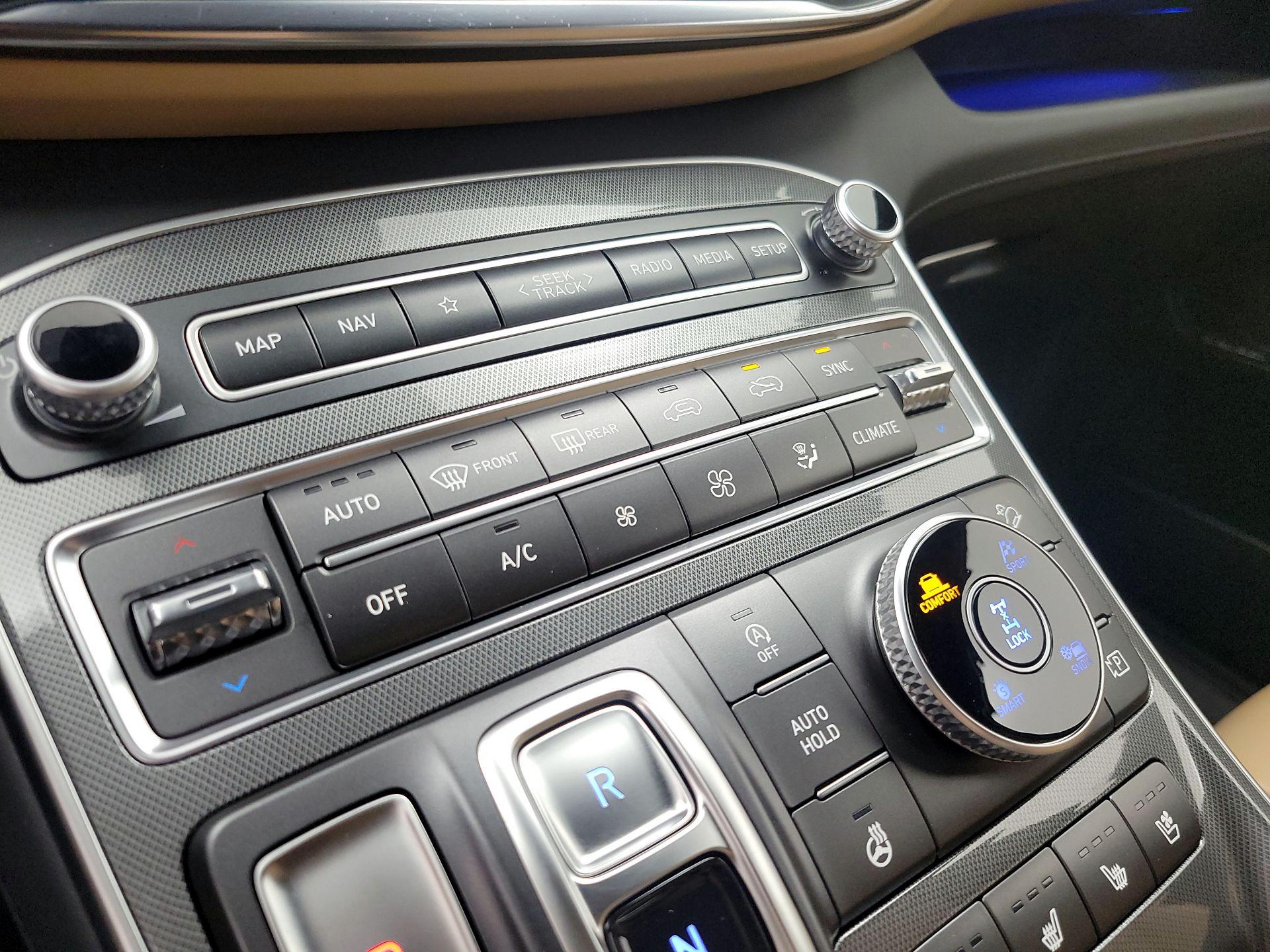 Thumbnail: 2023 Hyundai Santa Fe - 17