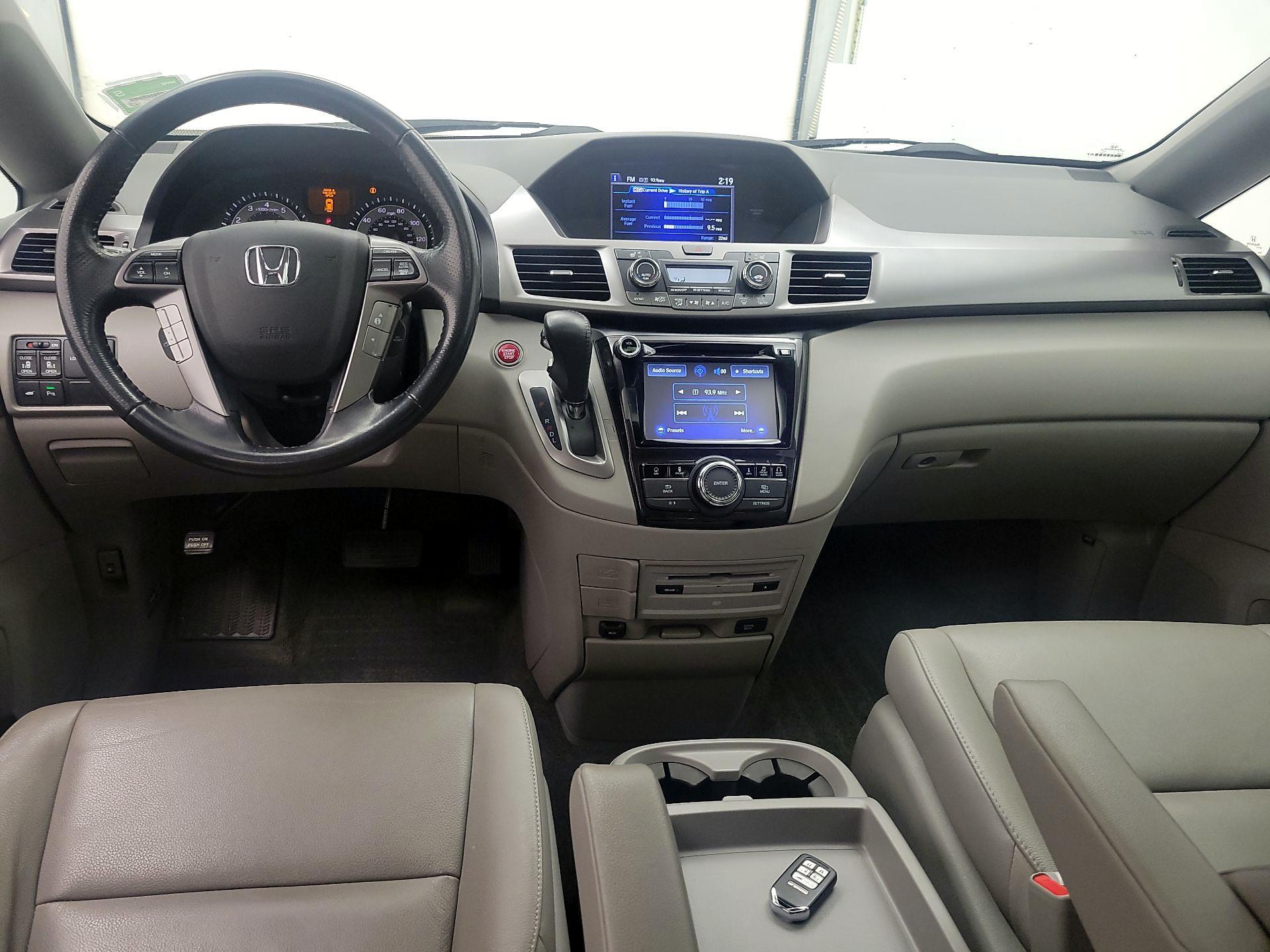 Thumbnail: 2017 Honda Odyssey - 9