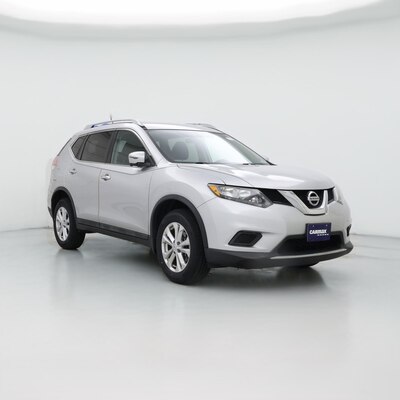 Silver 2016 Nissan Rogue SV