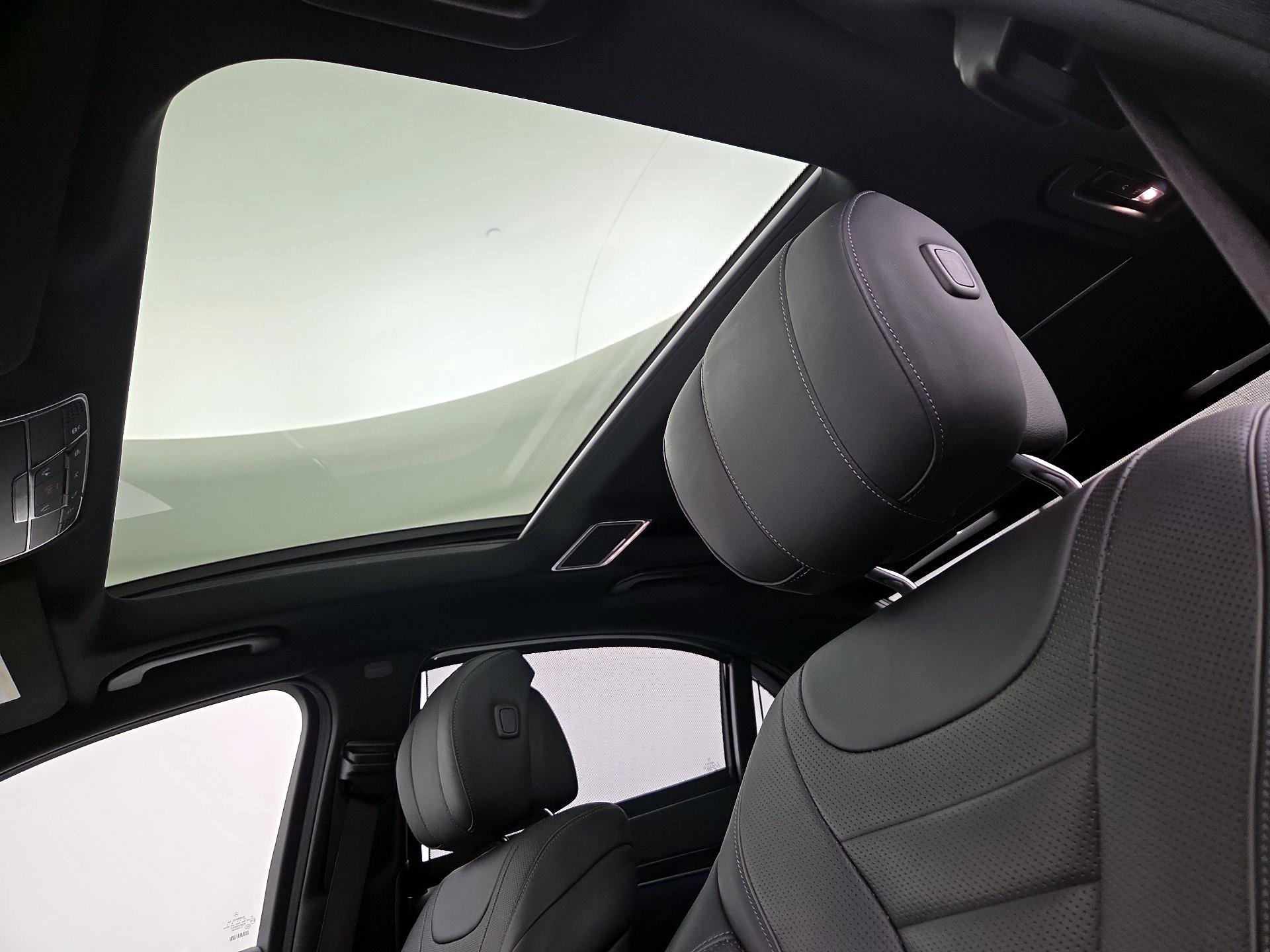 Thumbnail: 2016 Mercedes-Benz S-Class - 20