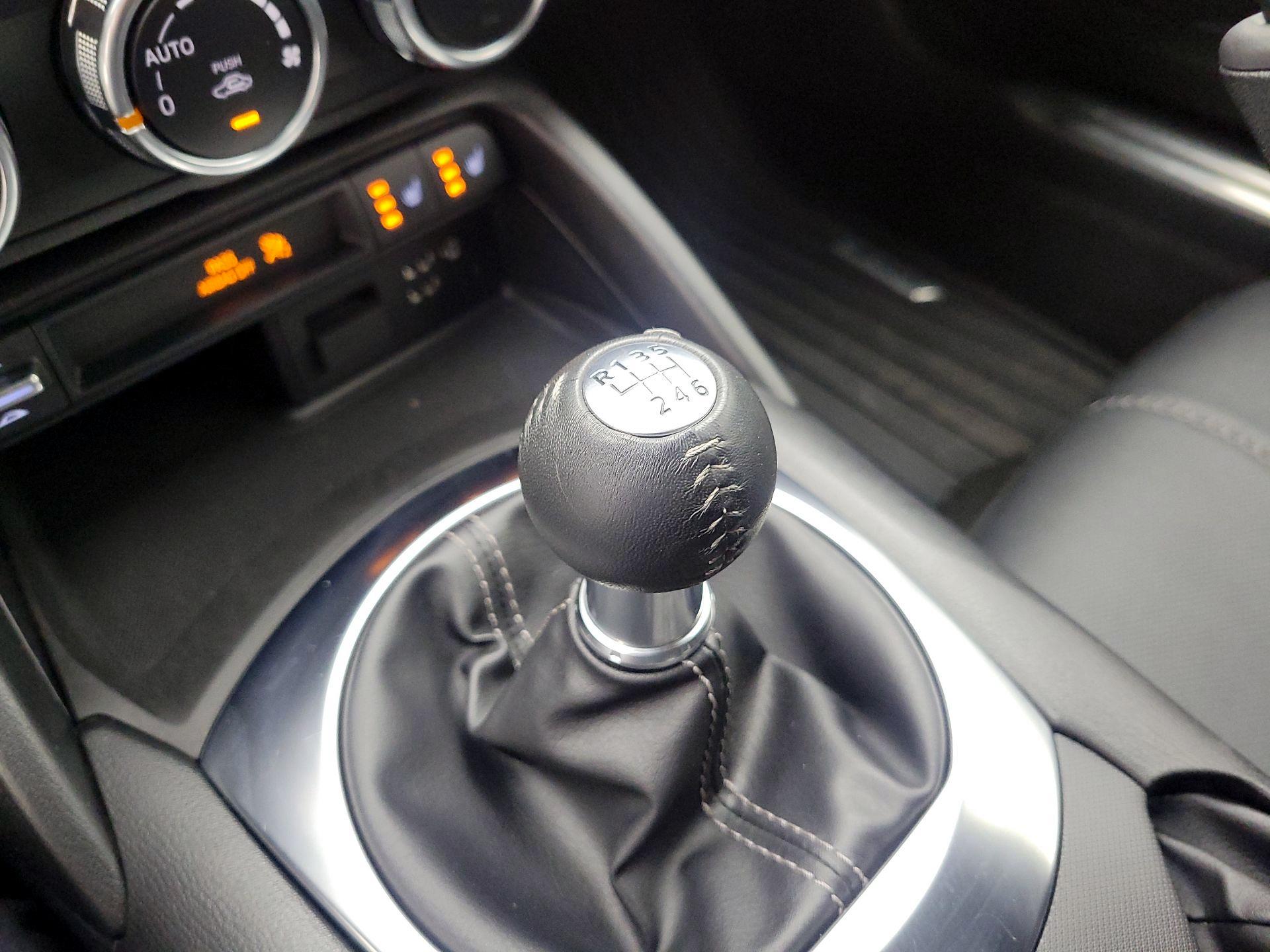 Thumbnail: 2021 Mazda MX-5 Miata - 16