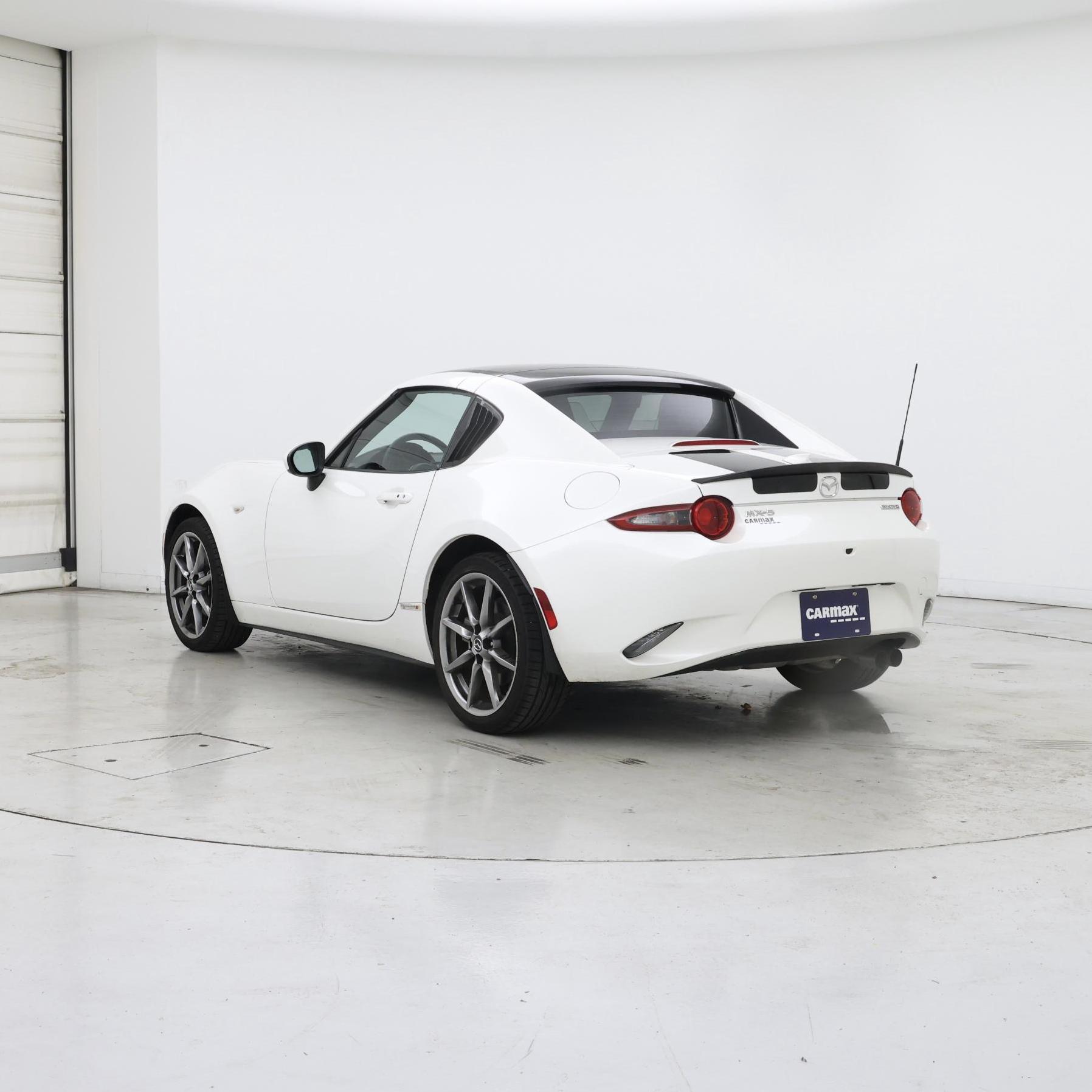 Thumbnail: 2021 Mazda MX-5 Miata - 2