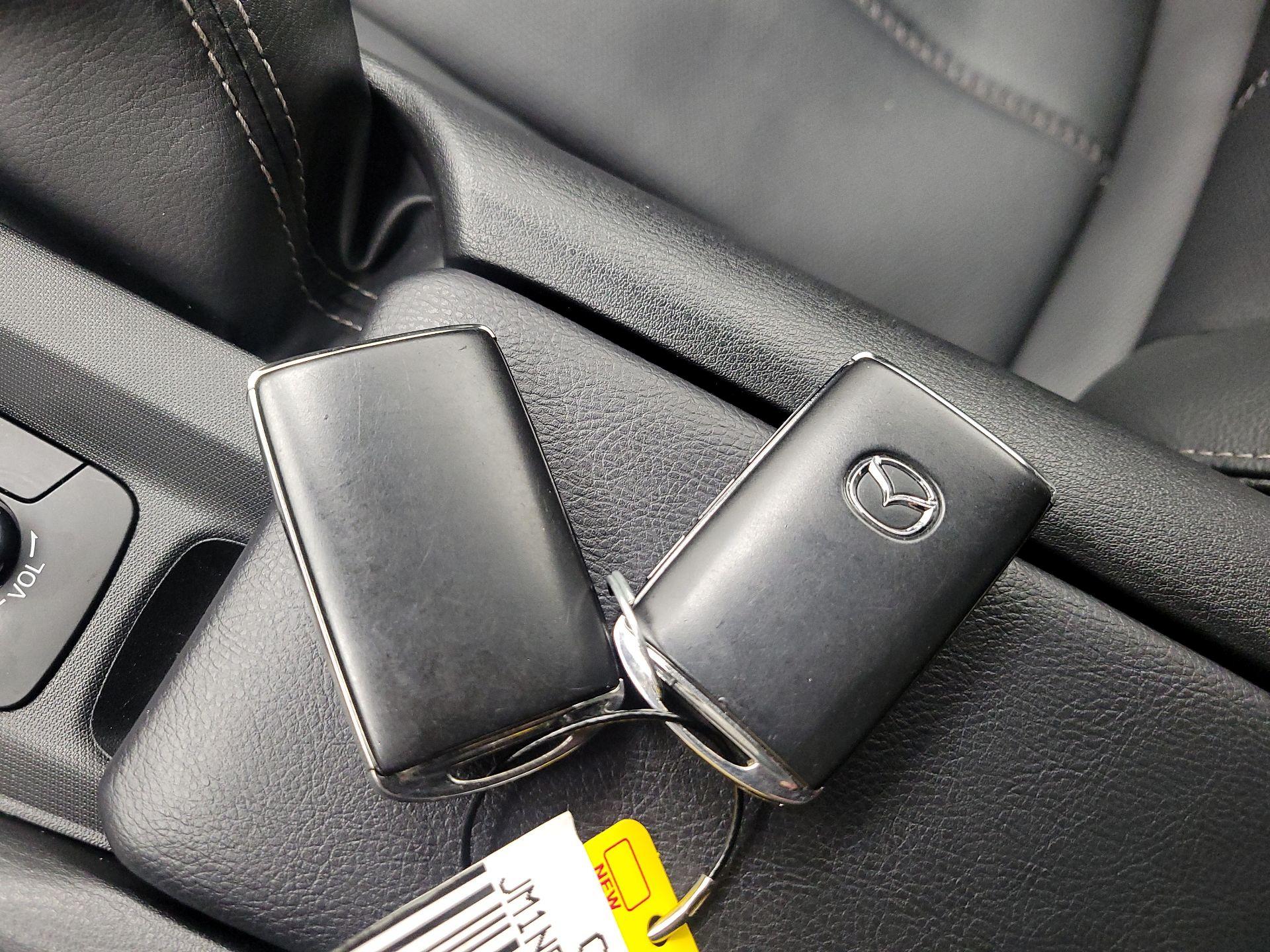 Thumbnail: 2021 Mazda MX-5 Miata - 19