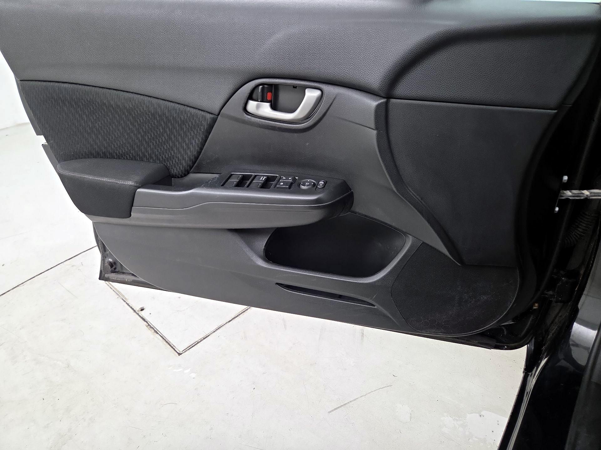 Thumbnail: 2015 Honda Civic - 12